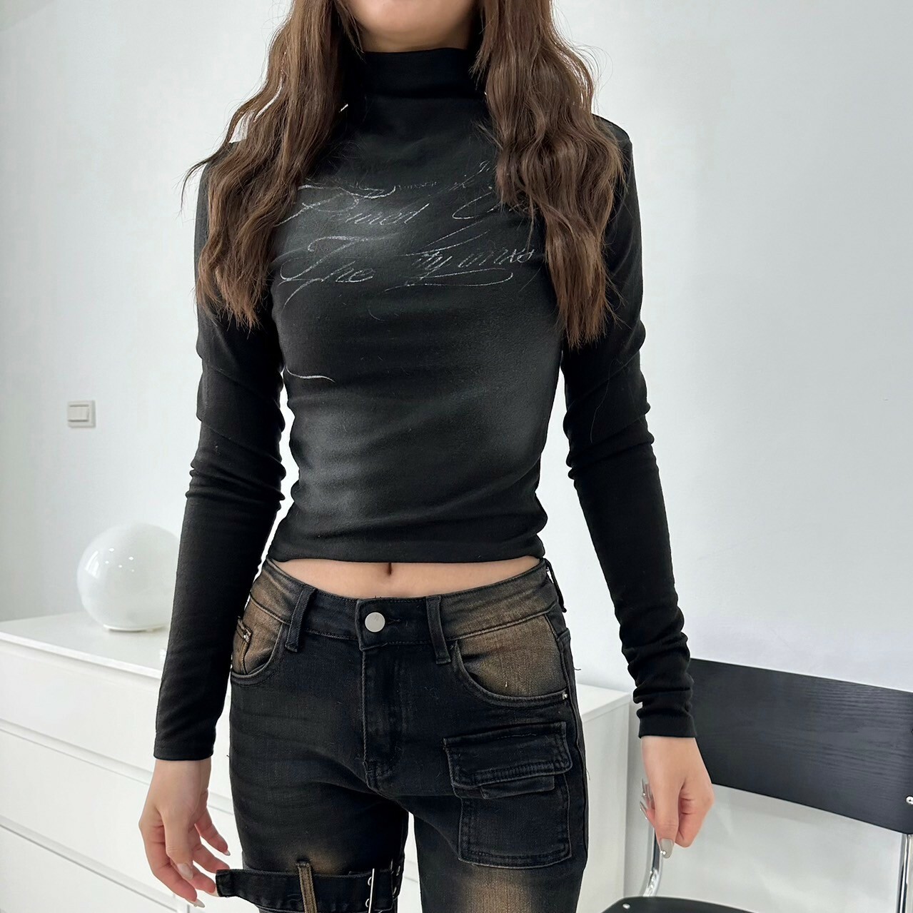 噴色花字打底高領上衣