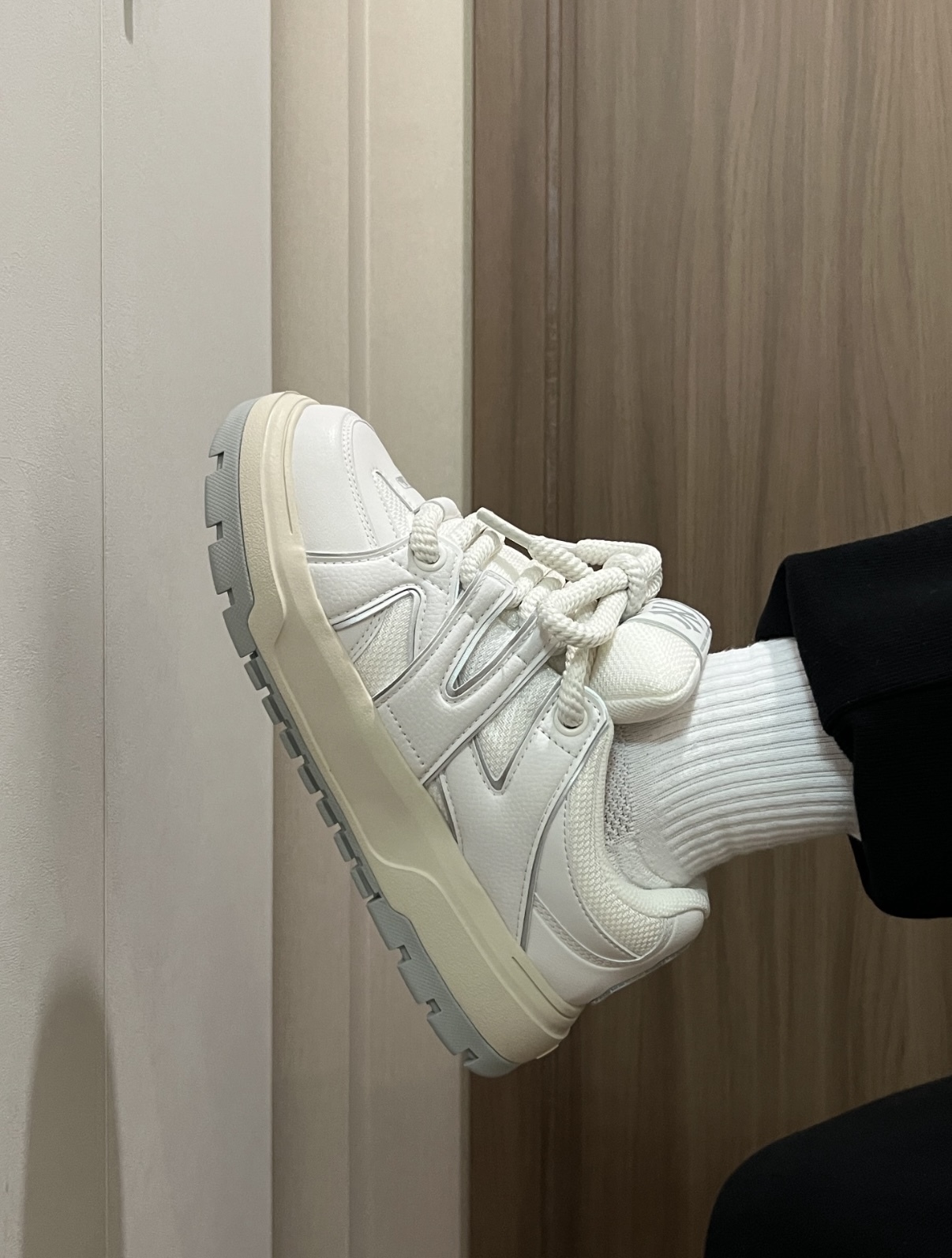 MLB Chunck Liner 米白色 皮革 解構 寬鞋帶 厚底 老爹鞋 麵包鞋 學長鞋 NY 3ASXCLB4N-50WHS/預購