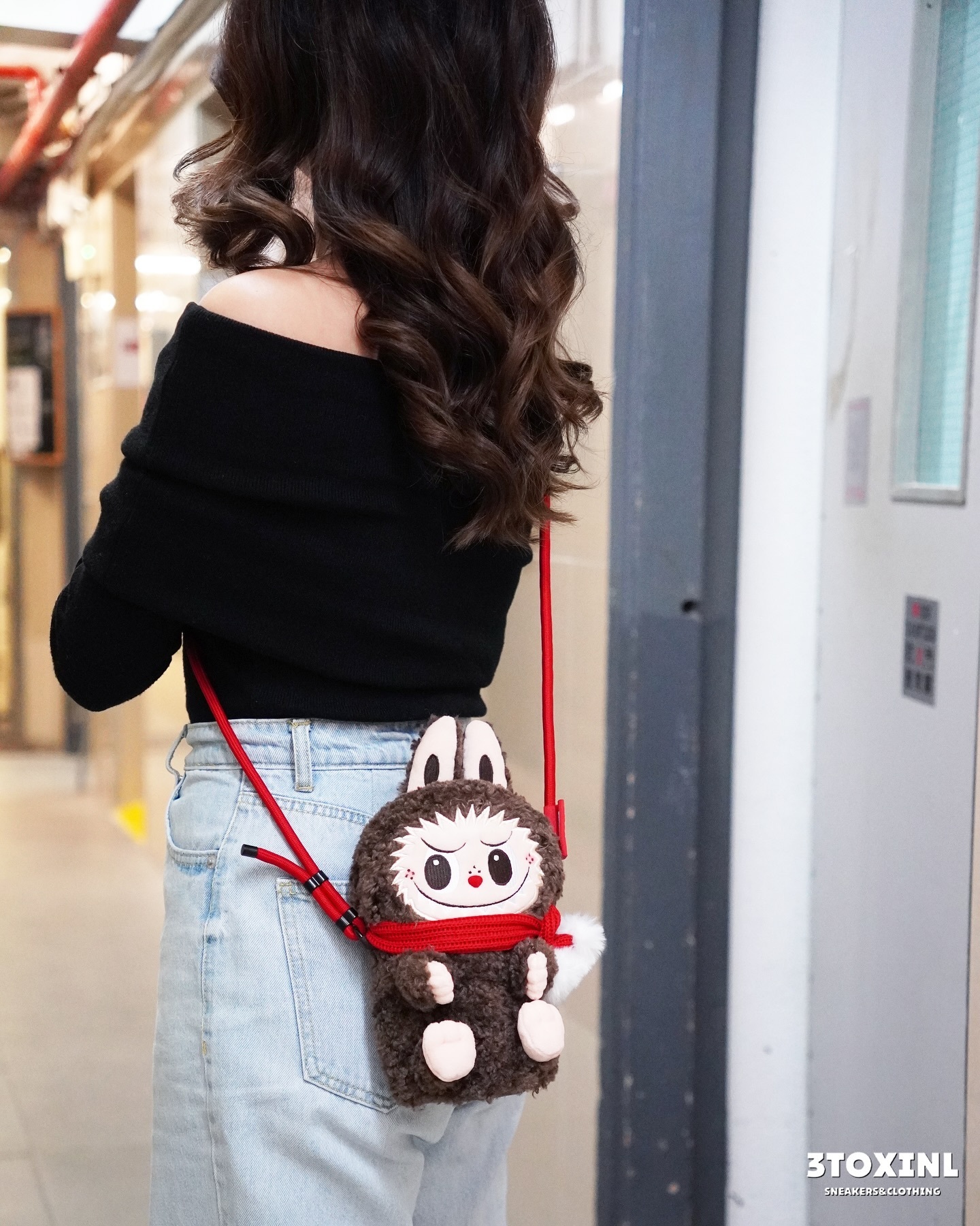 (現貨) POP MART LABUBU Shoulder Bag