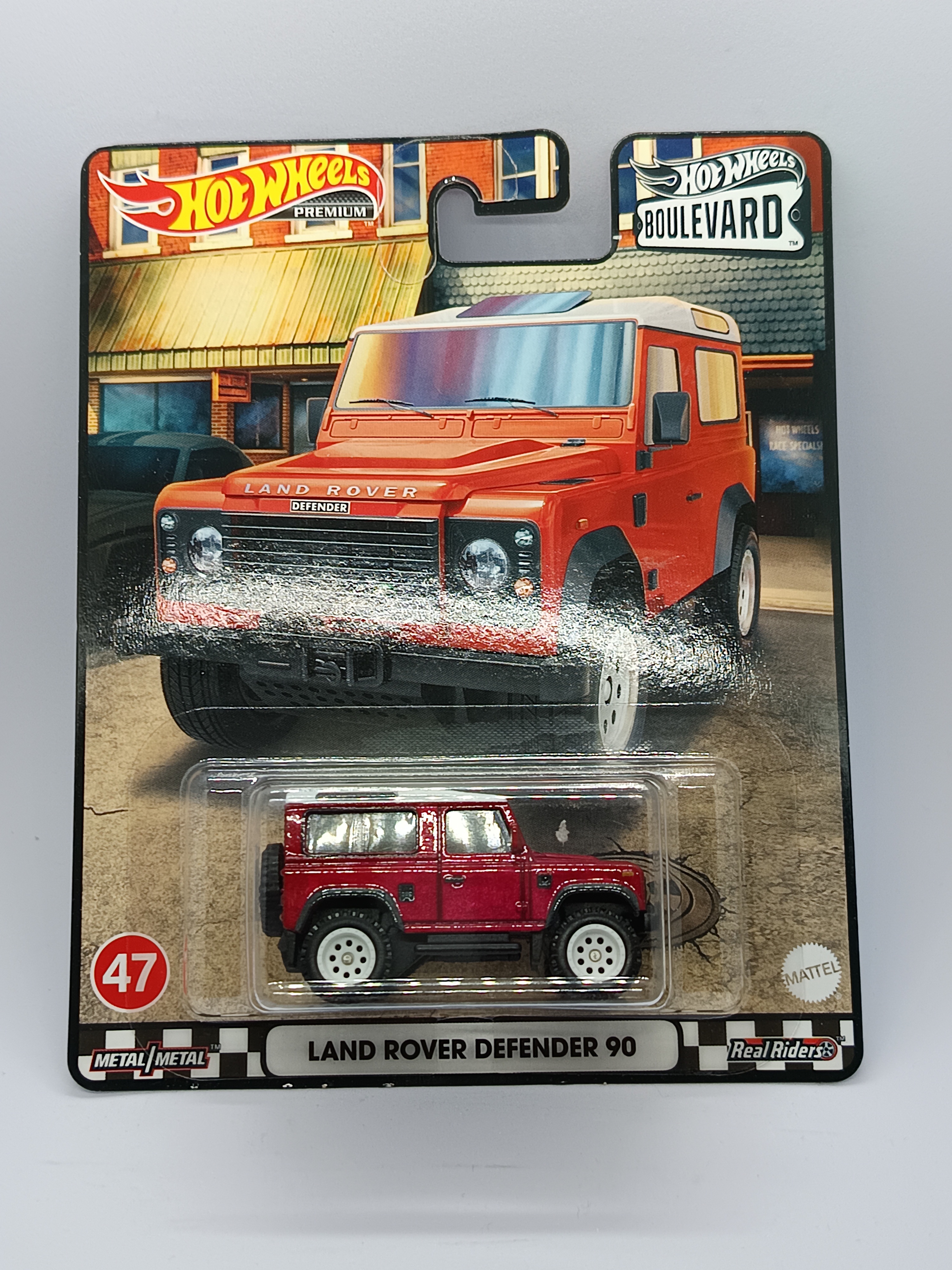 HOT WHEELS BOULEVARD LAND ROVER DEFENDER 90 RED