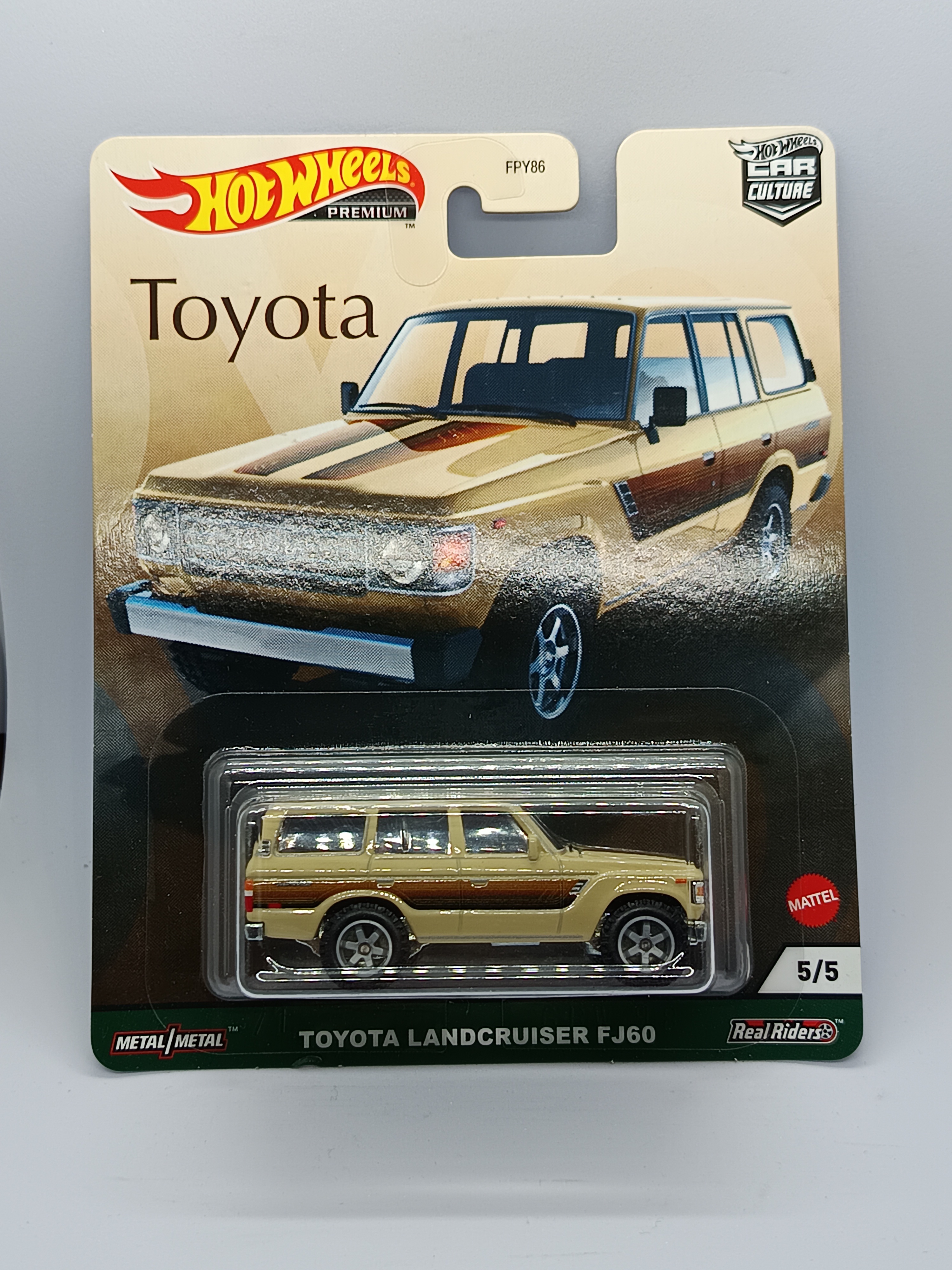 HOT WHEELS CAR CULTURE TOYOTA LANDCRUISER FJ60 BIEGE