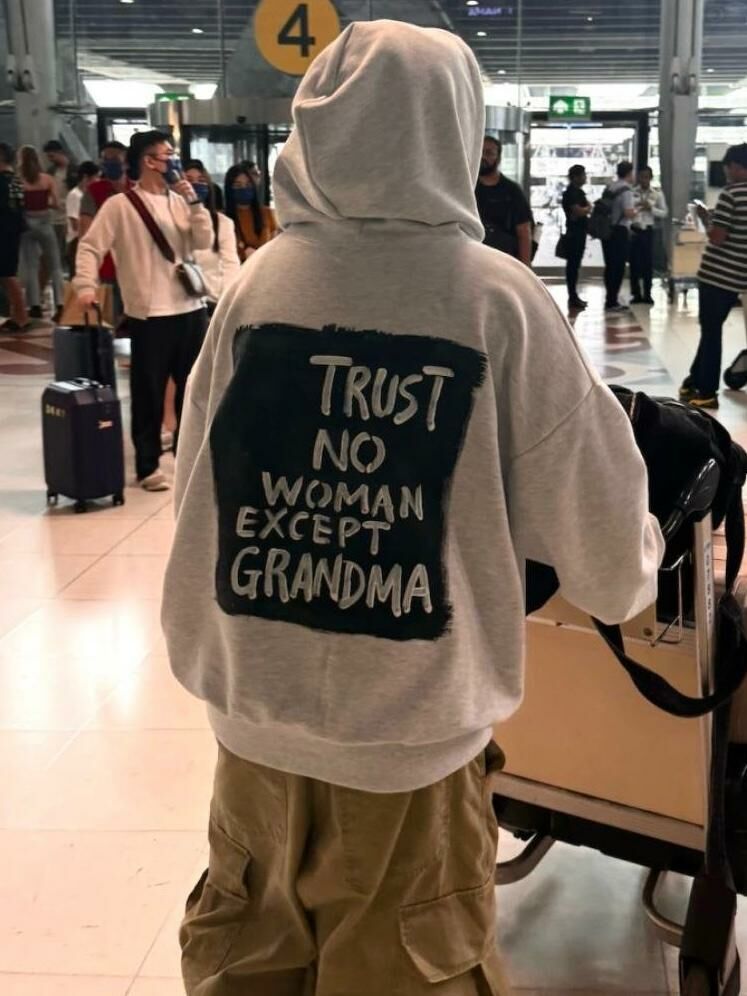 英文字連帽拉鍊外套 JK2535