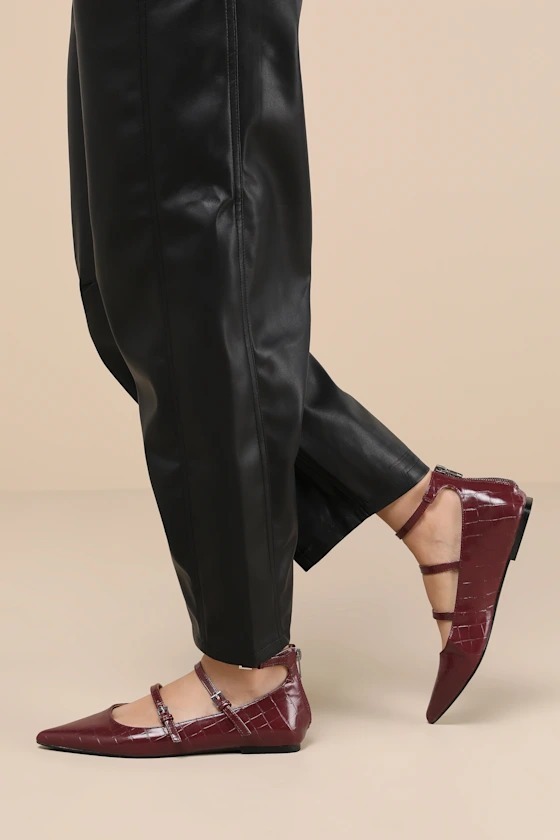 Burgundy勃根地酒紅色亮面Vegan壓紋皮革綁帶芭蕾平底鞋