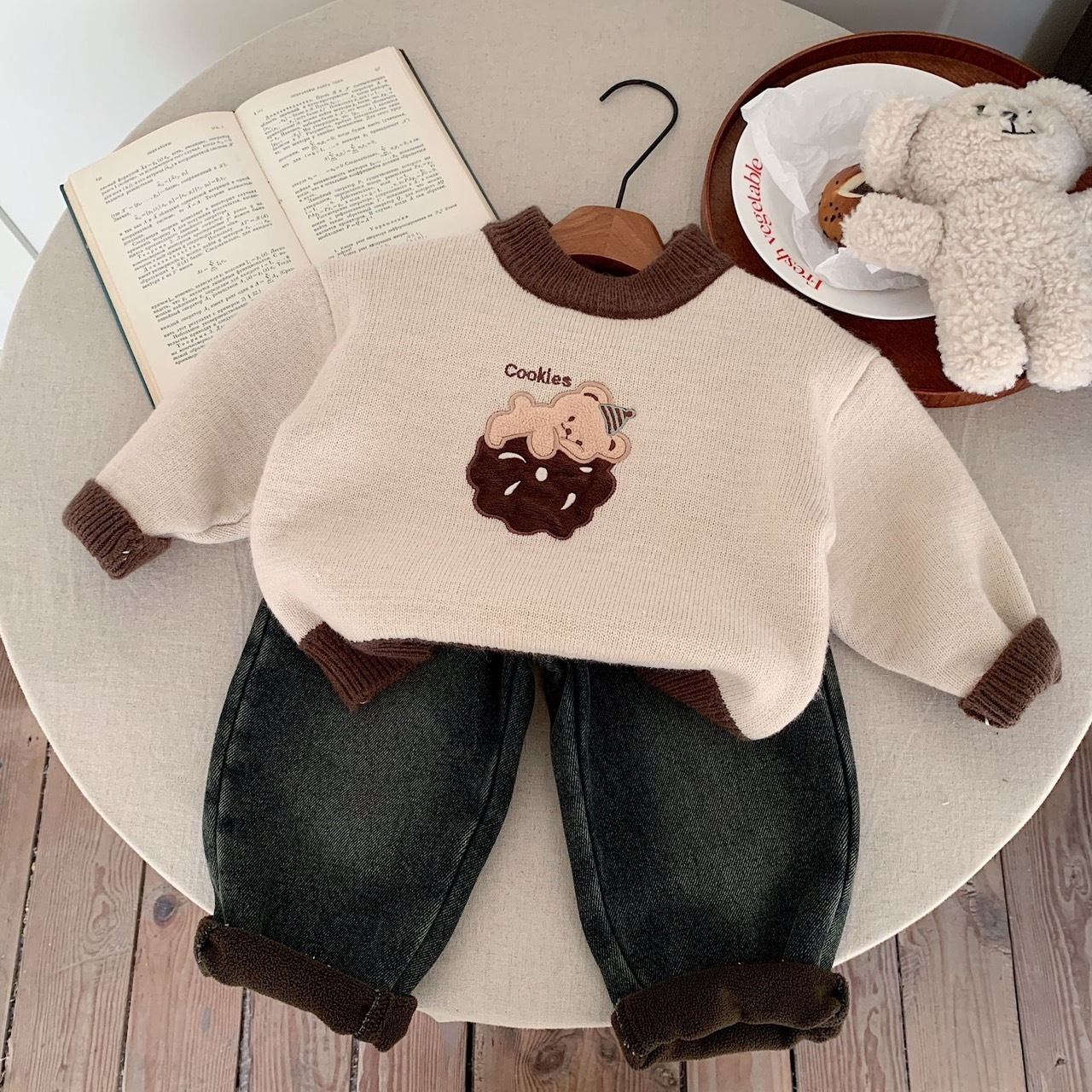 保暖撞色熊針織上衣