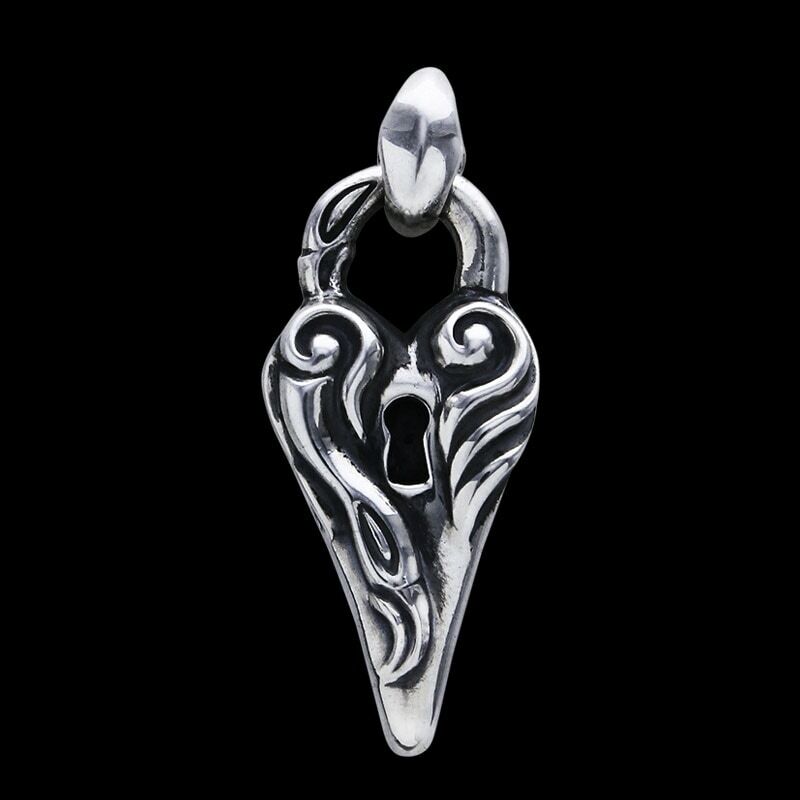 LO Swan Dive w/ Silk Pendant