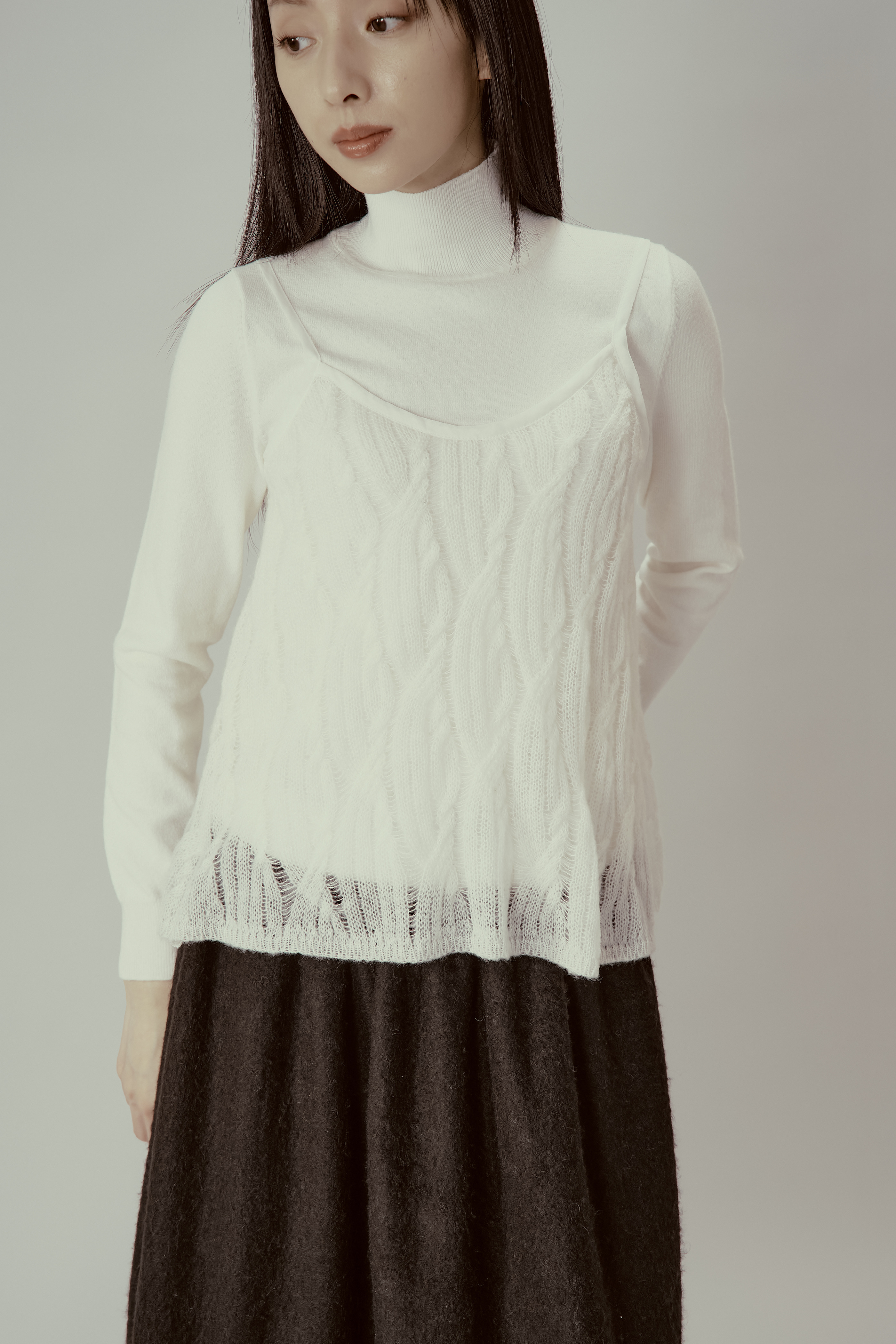 白色針織2件式上衣