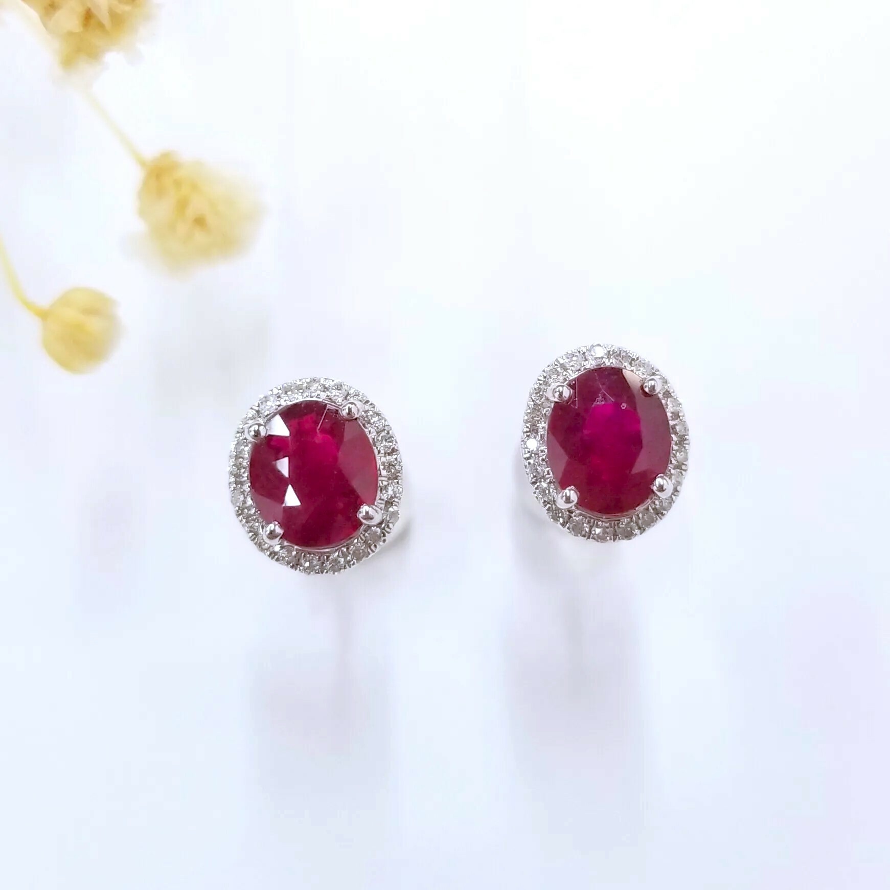 全新18K白金【主石1卡20份紅寶石】配13份鑽石耳環