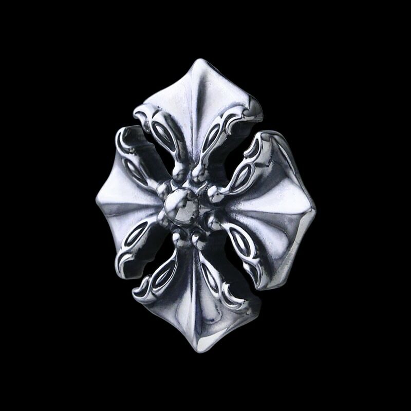 LO Iron Raven Pendant S*