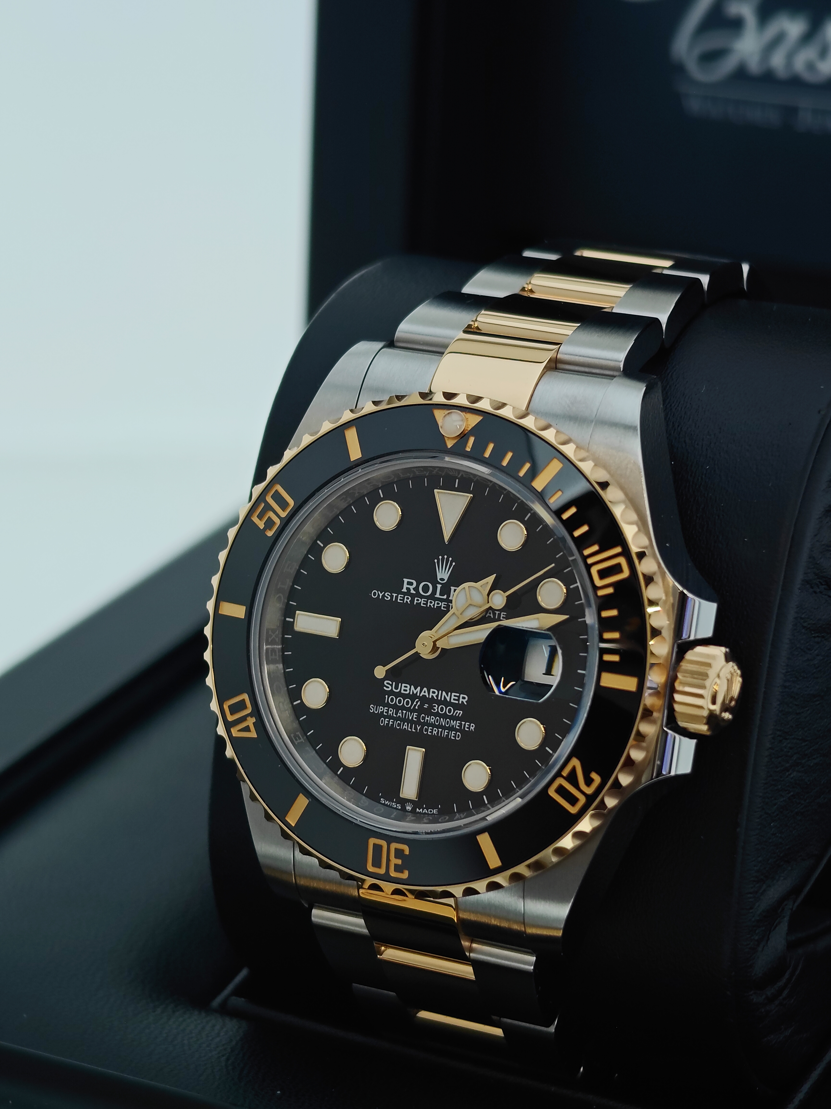BLACK BLACKです R126613 | OLEX BLACK OYSTER PERPETUAL SUBMARINER DATE