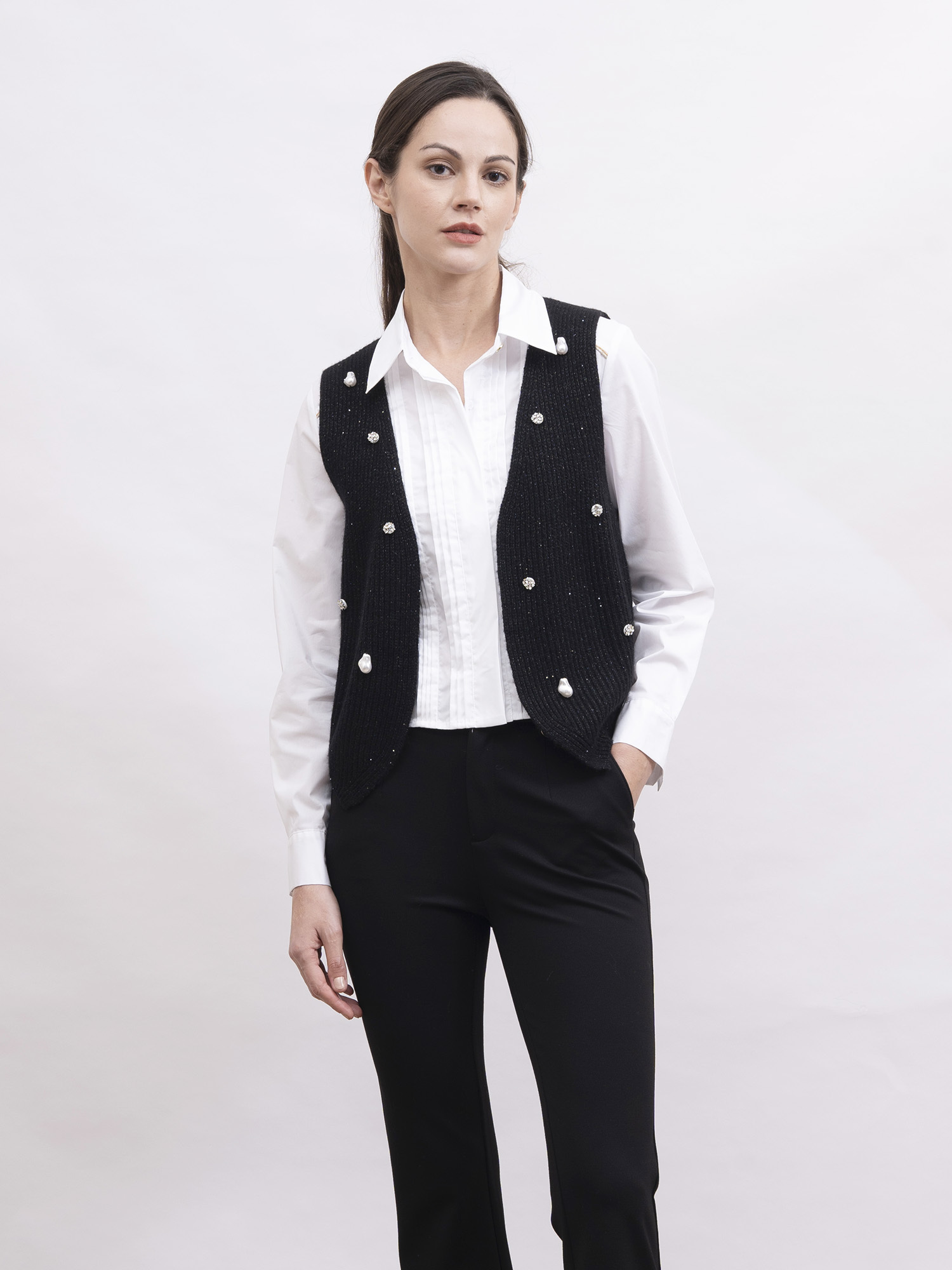 mi-tu 手縫仿玻璃石羊絨背心