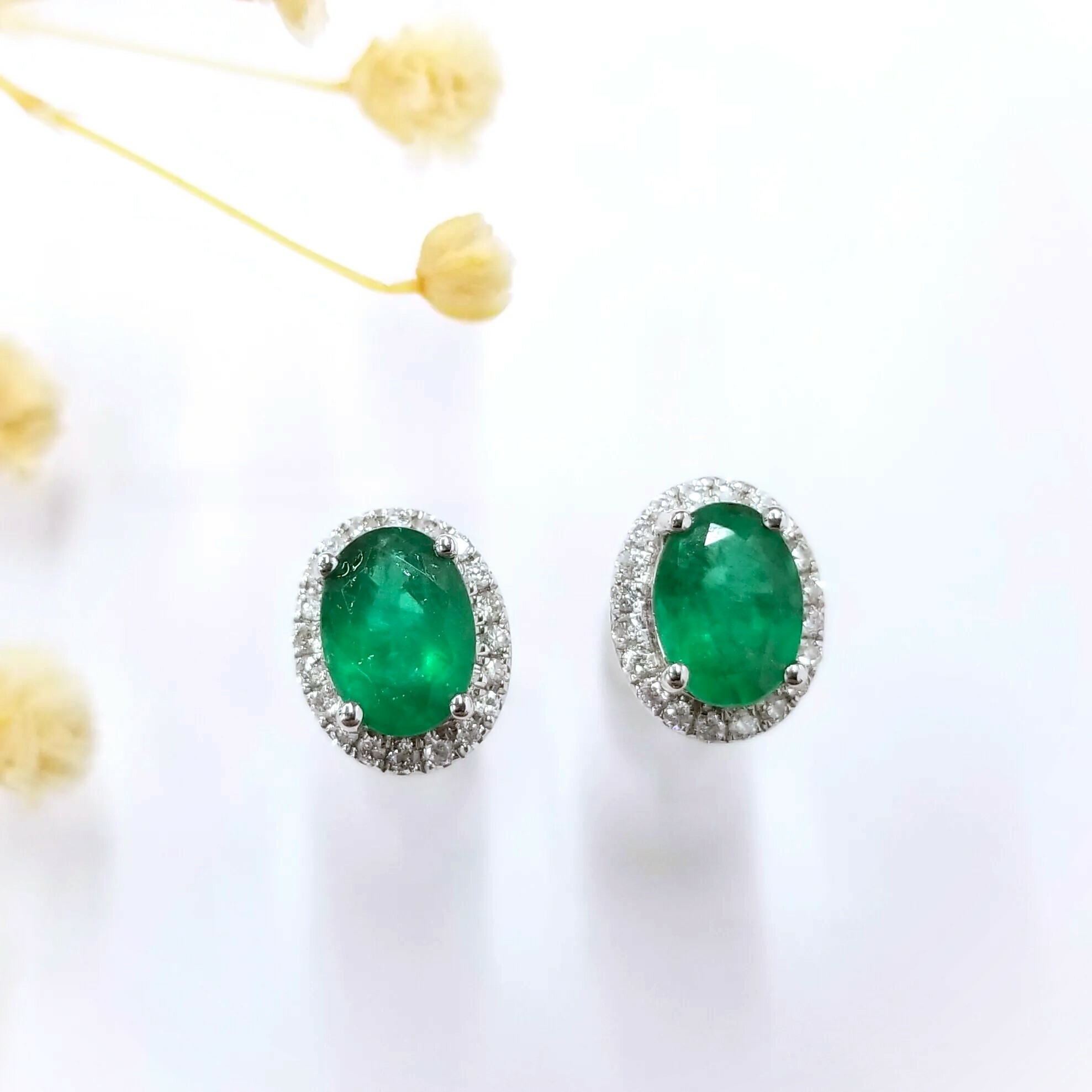 18K White Gold 1.63ct Emerald and Diamond Earrings