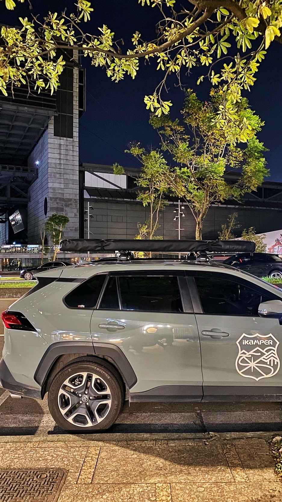 車邊帳 YAKIMA SLIMSHADY AWNING-(Toyota Rav4)