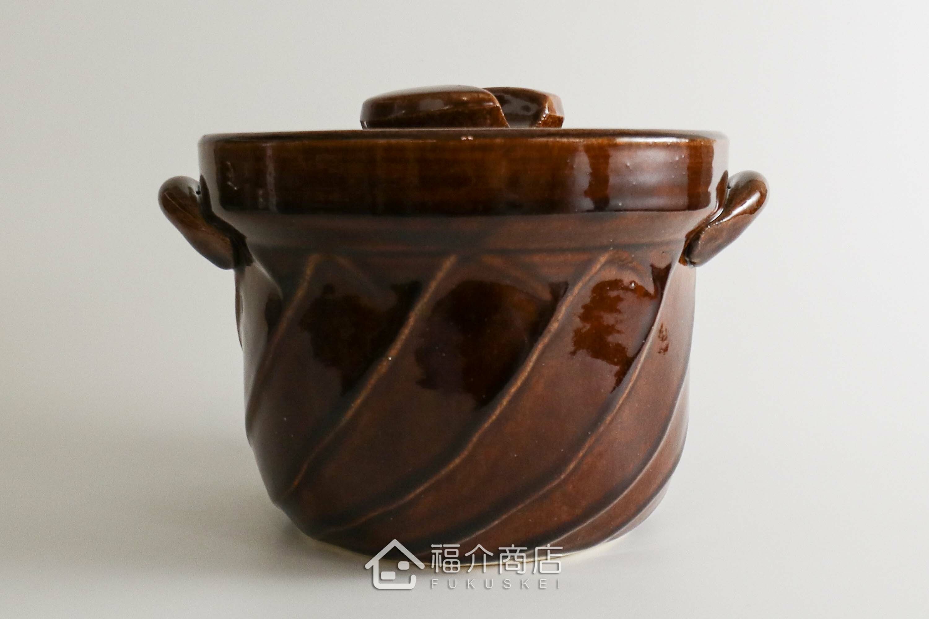 煮飯用陶瓷材質的飯鍋