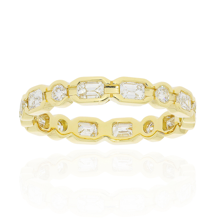 祖母綠形與圓形鑽石渾身戒指