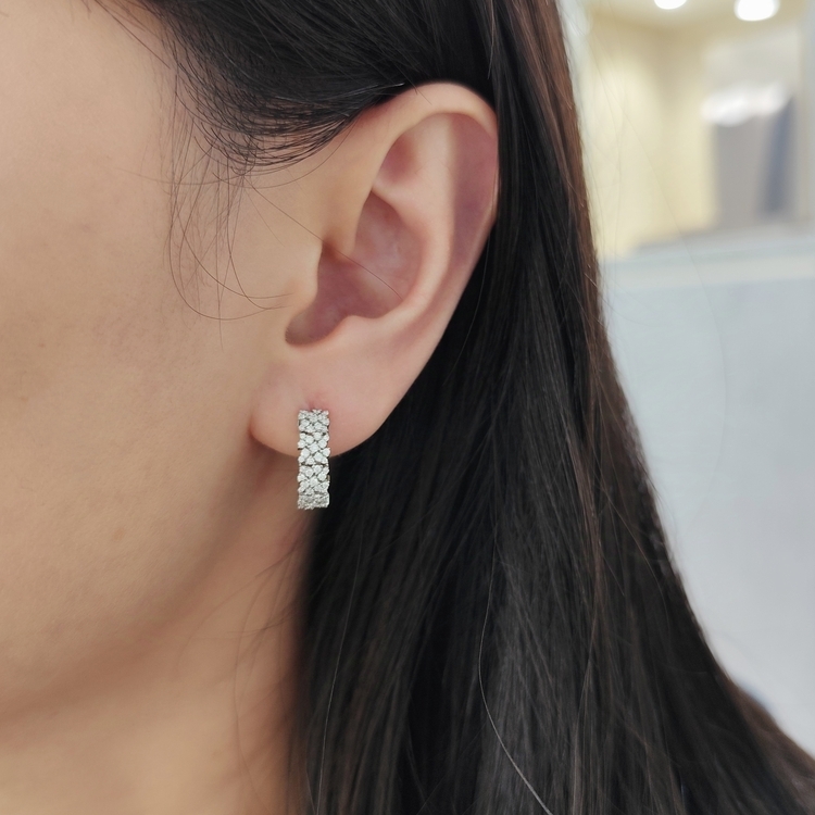 18K白金鑽石圈耳環