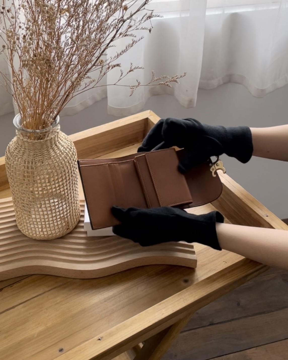 CELINE｜凱旋門短夾 焦糖色