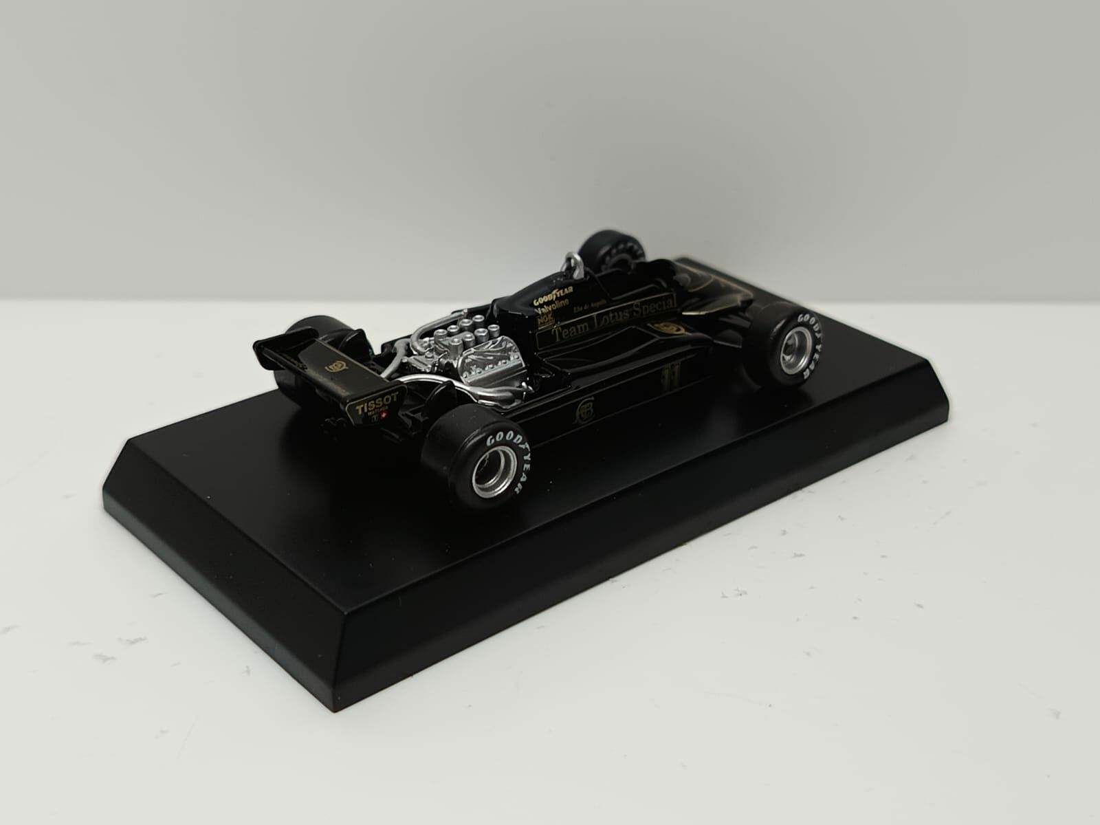 KYOSHO LOTUS 91 #11
