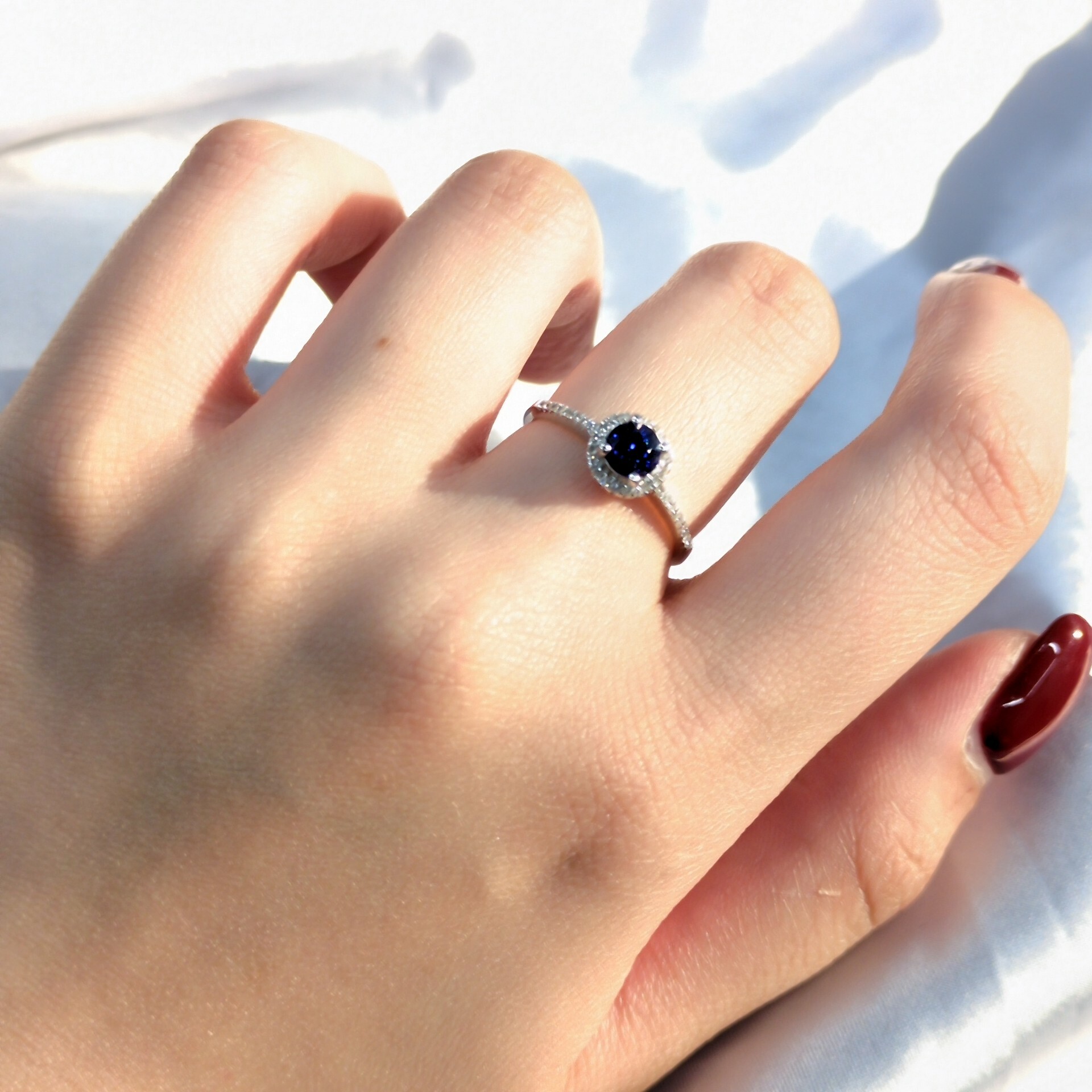 18K White Gold 0.67ct Sapphire and Diamond Ring