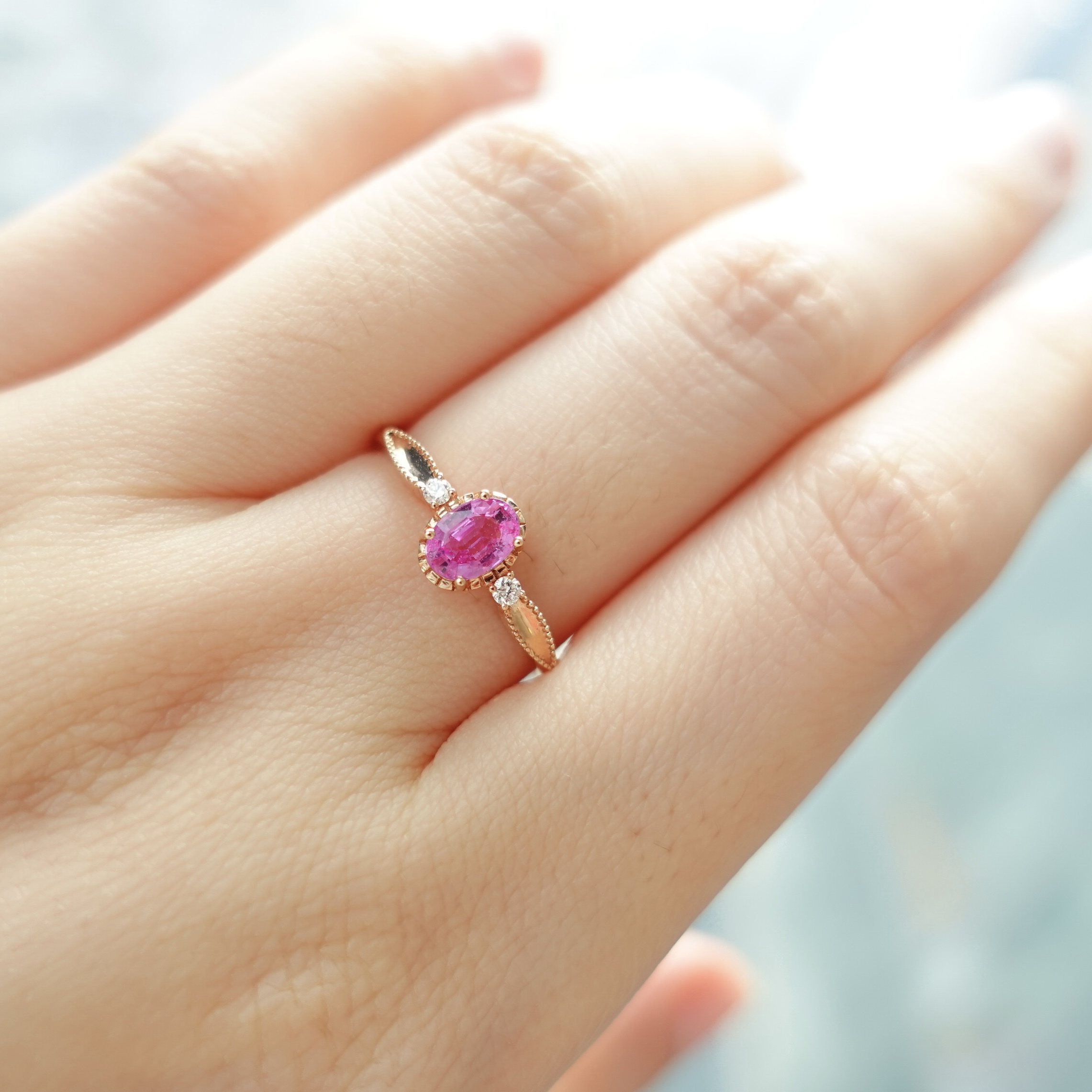 18K金粉紅藍寶石鑽石戒指-復古款