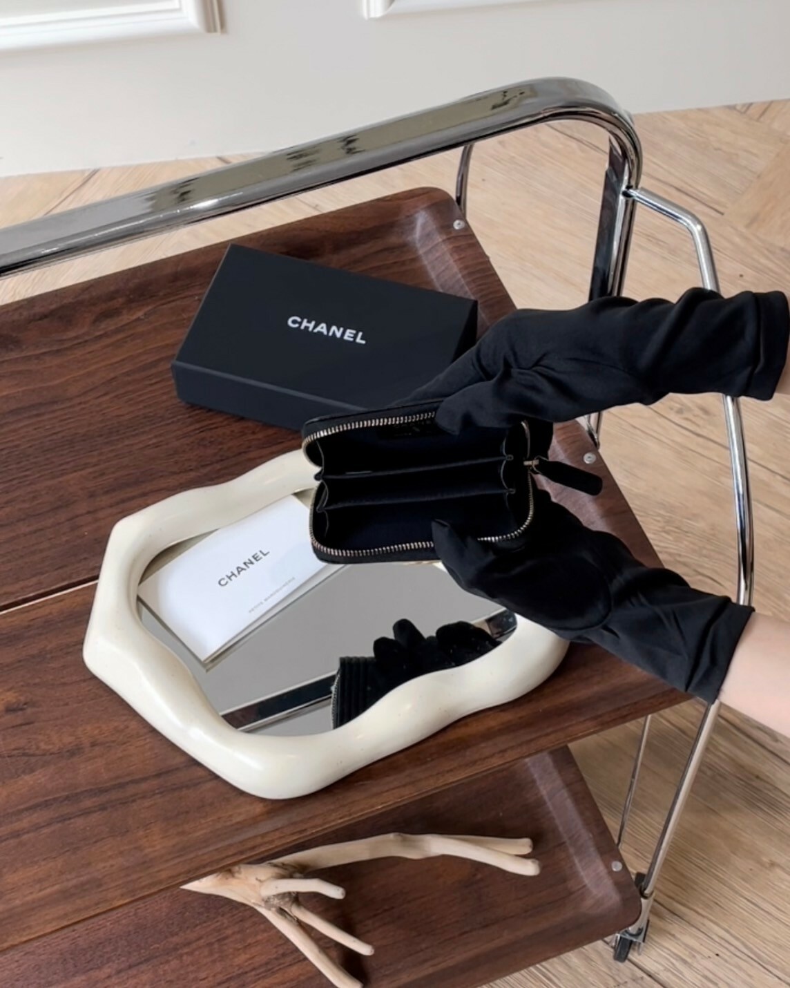 CHANEL｜BOY ㄇ字拉鍊內三層零錢卡包 黑金