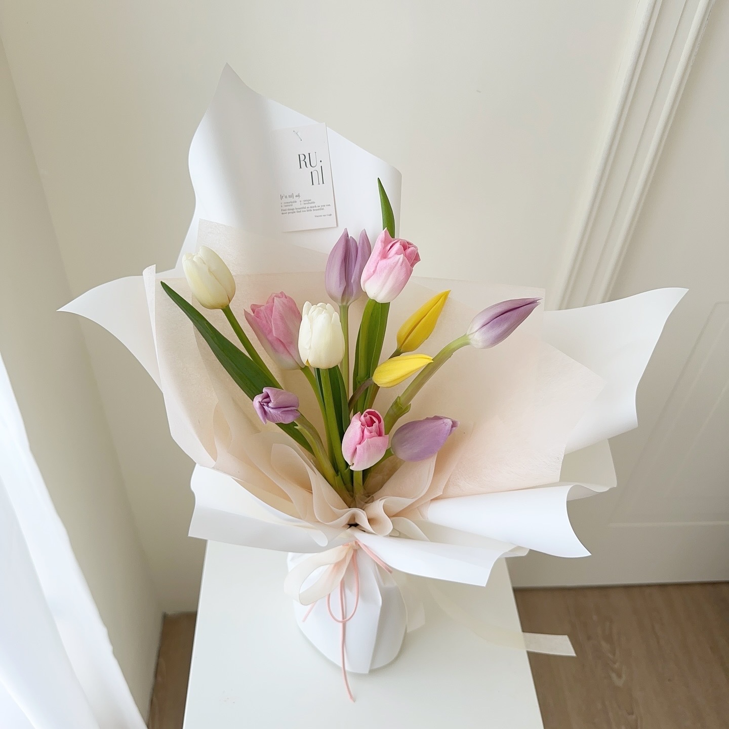 春風寄語-純鬱金香花束