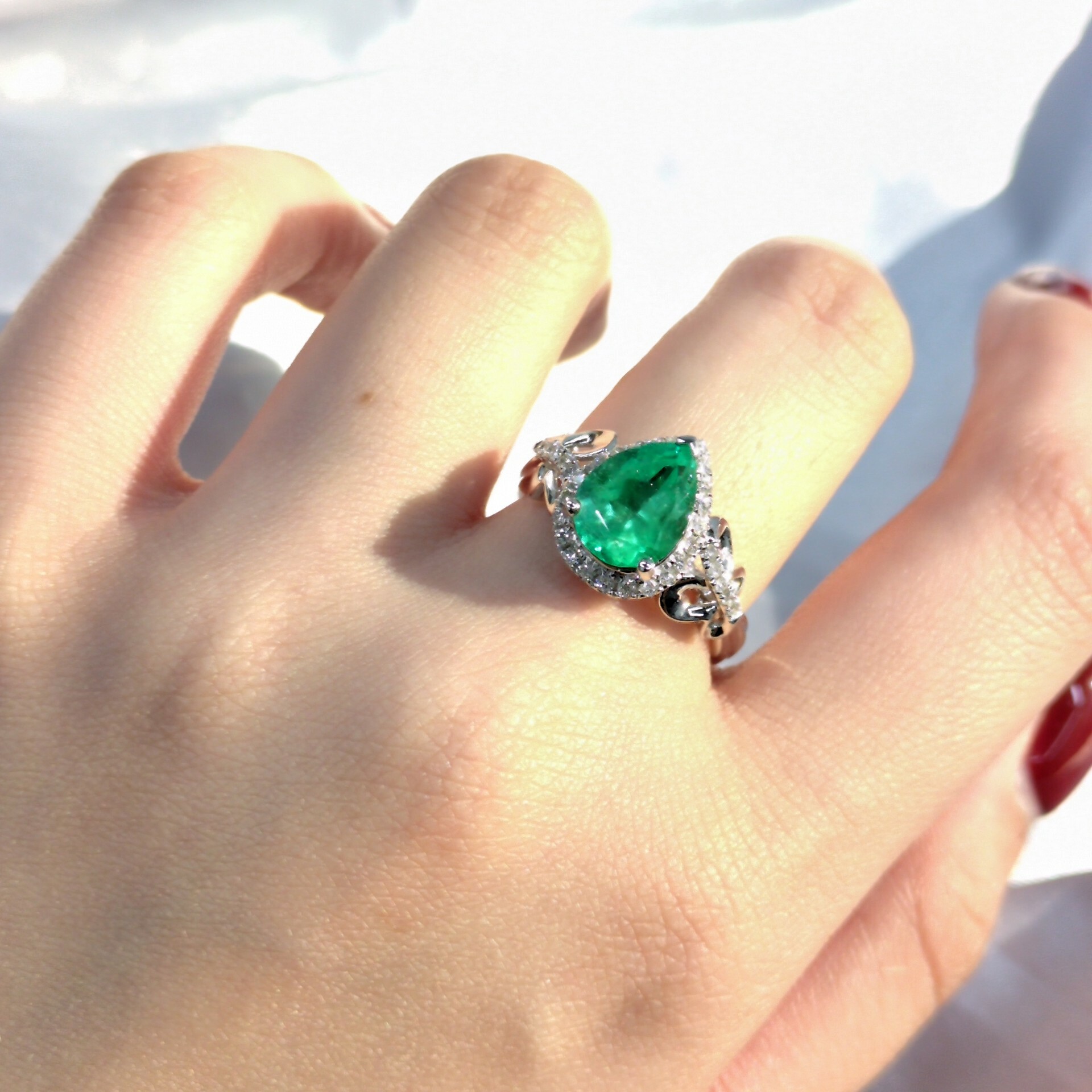 18K White Gold 1.96ct Emerald and Diamond Ring