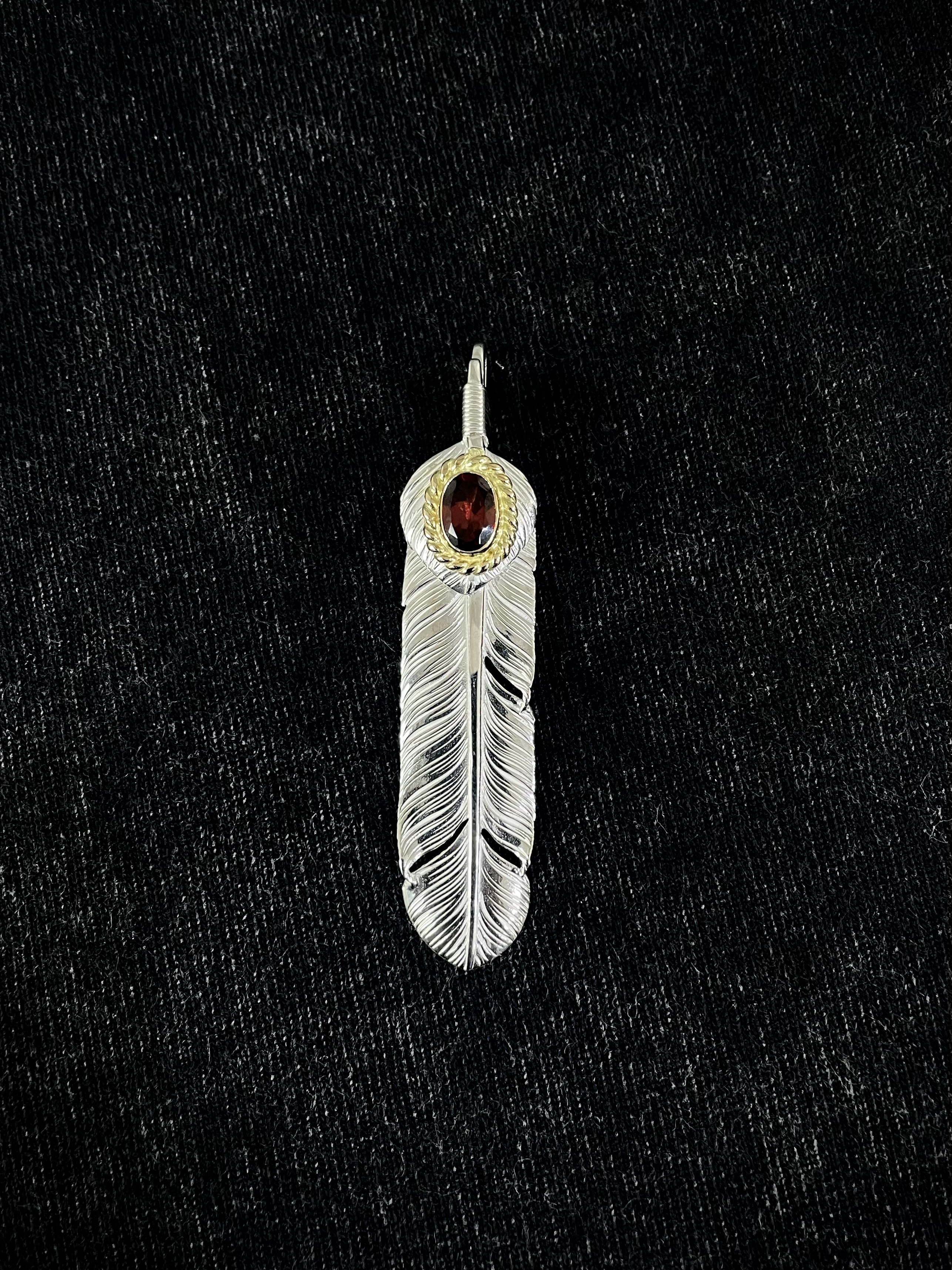 上銀金繩切割石榴石羽中碼*