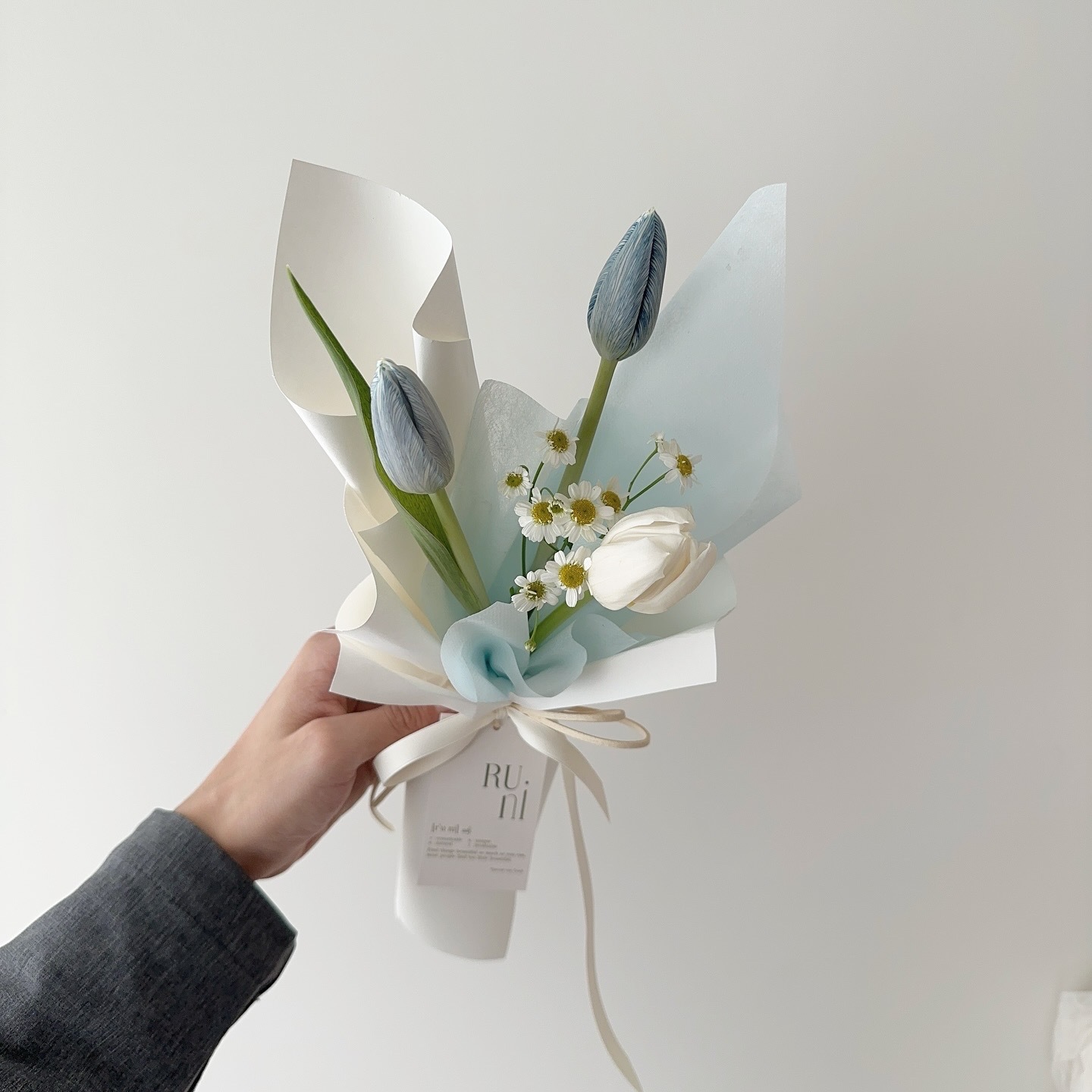 午夜藍語-鬱金香花束