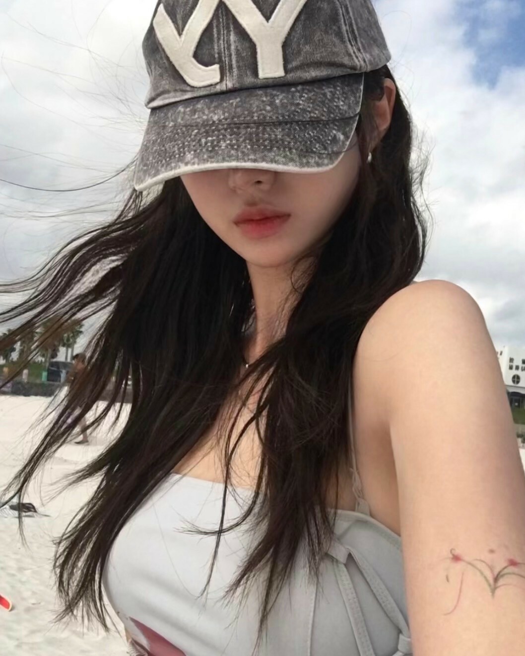 Open Yy YY COTTON BALL CAP 刺繡水洗鴨舌帽 灰棕色