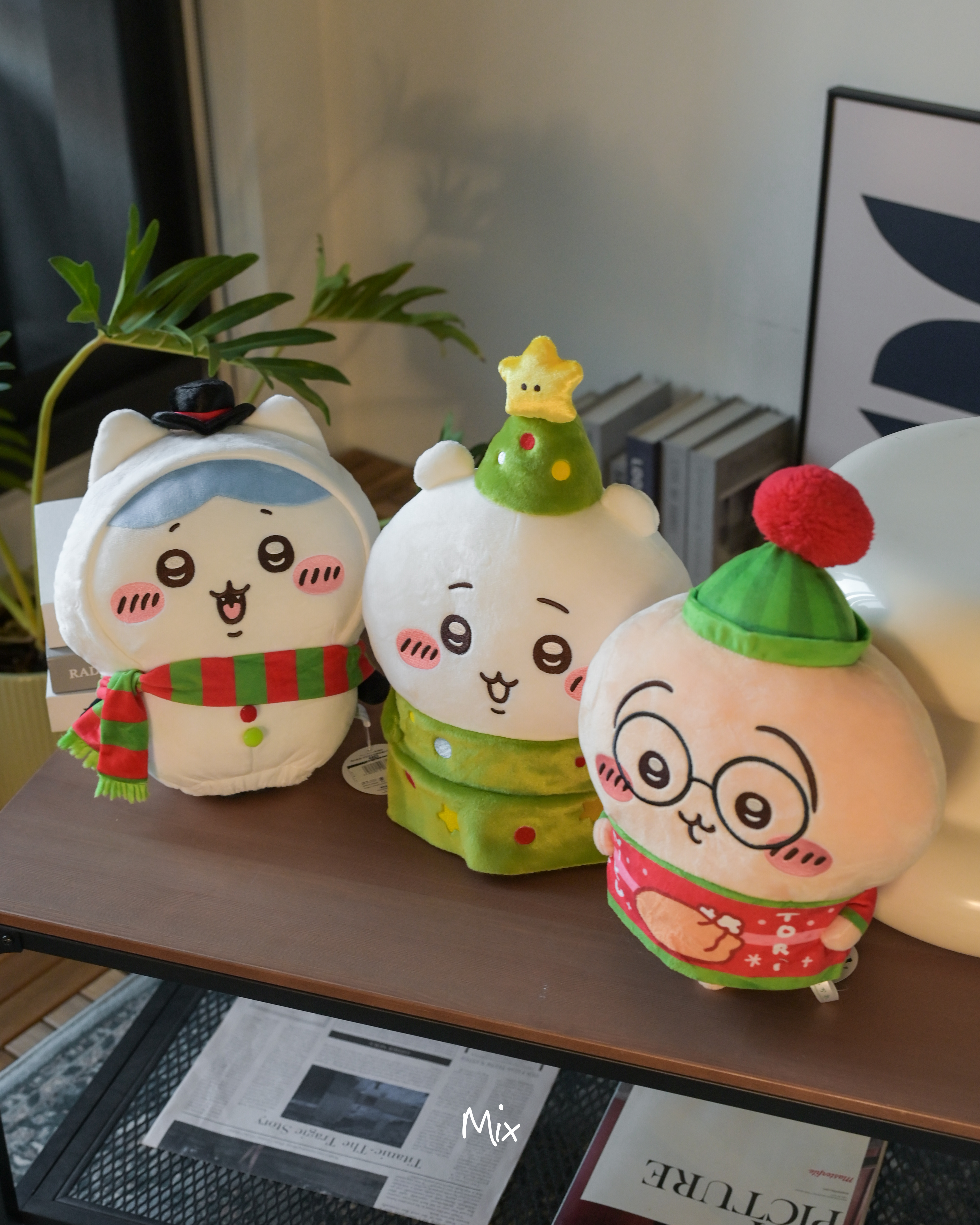 iSNEAKERS｜ 日本 Chiikawa 吉伊卡哇 聖誕節景品 30cm娃娃