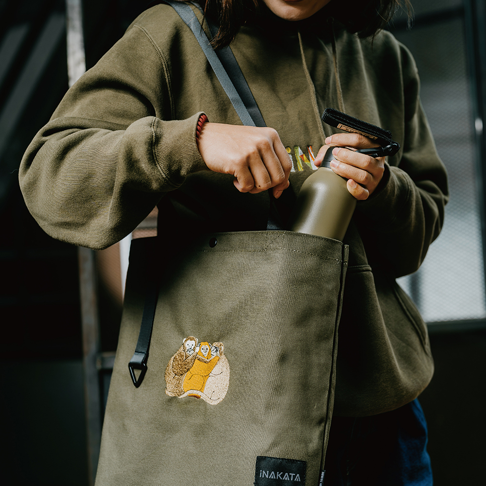 《這些動物們》刺繡肩背帆布袋