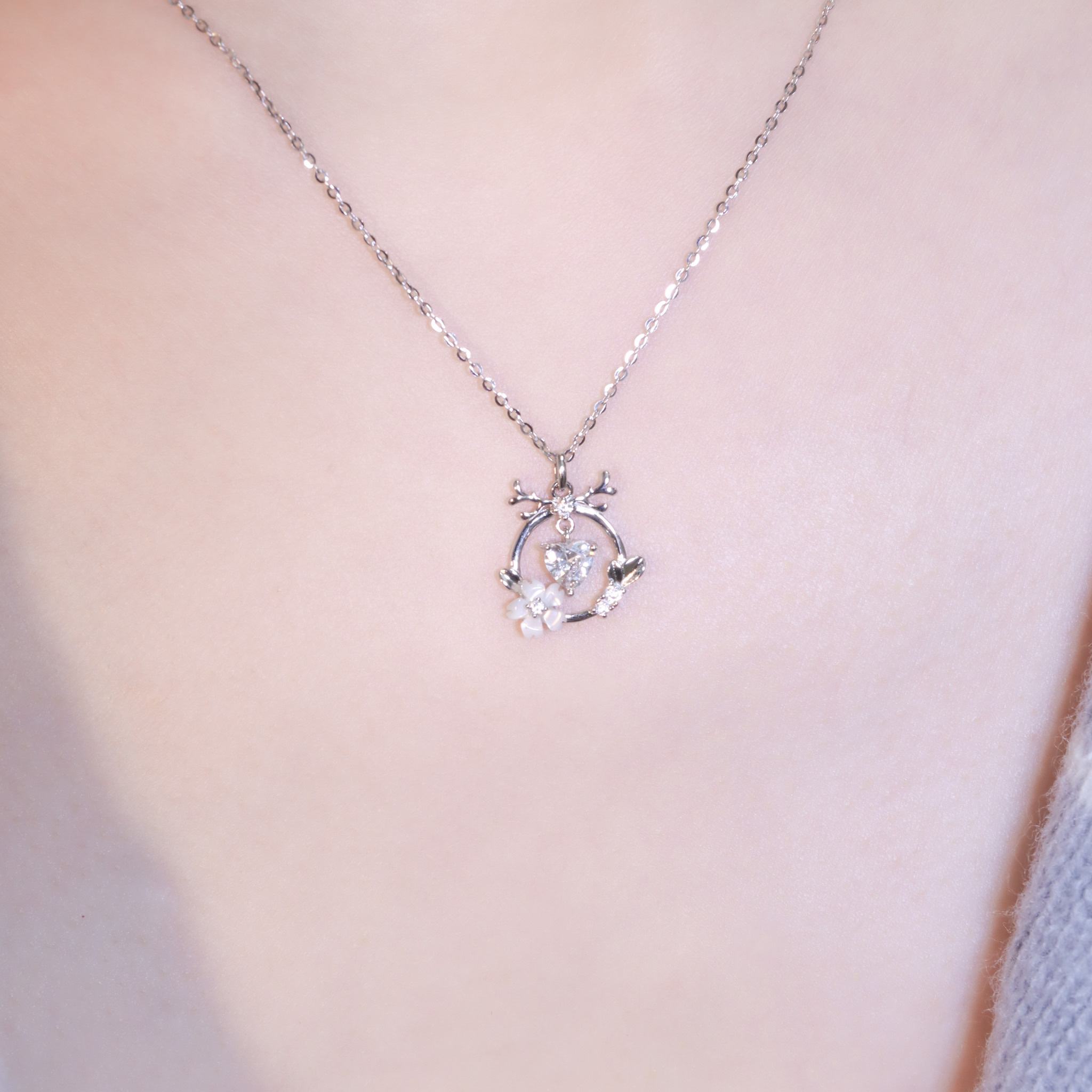 | 925純銀・白金 | 告白小鹿項鍊 | NE1272 |