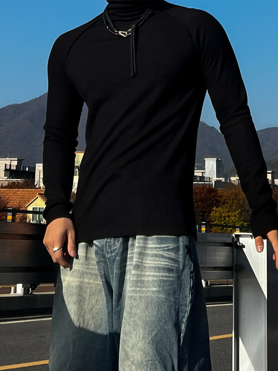 插肩高領修身長袖T恤