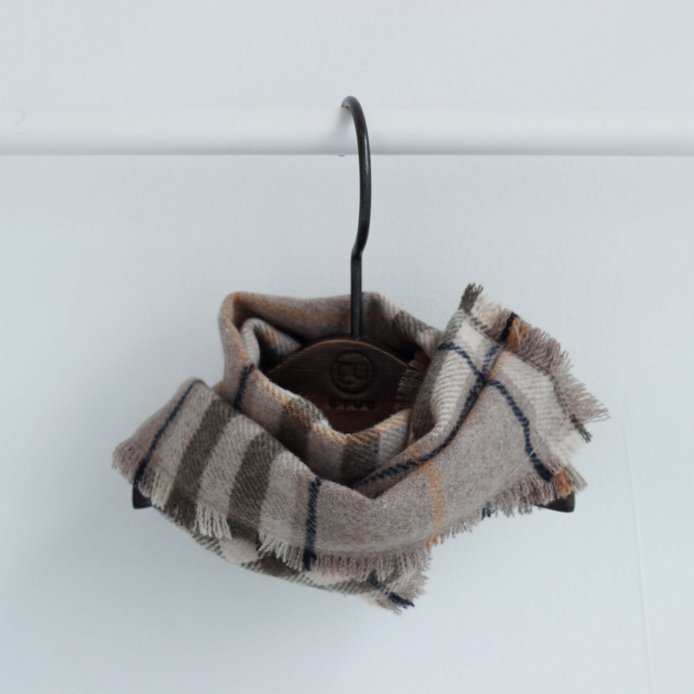 EYOU 經典格紋羊毛圍巾 灰色