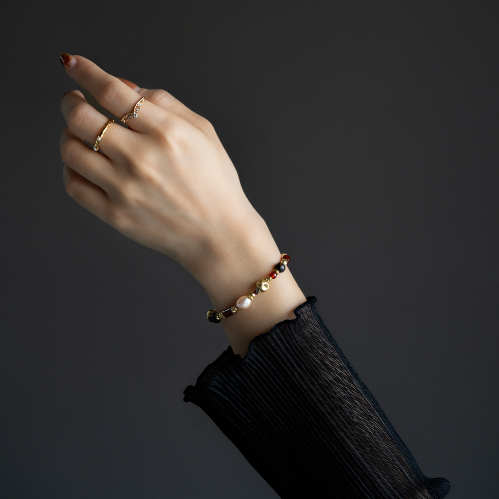 城市之紅｜珍珠紅玉髓金銅石手鍊 C1675