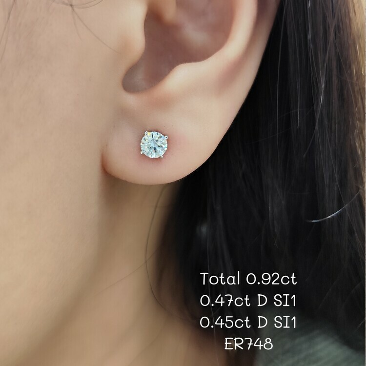 18K白金45份鑽石經典四爪耳環 (GIA 証書)