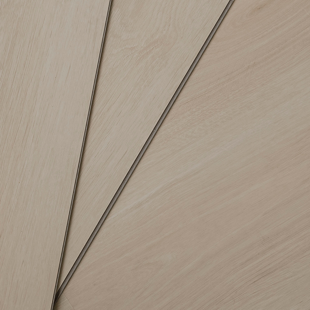 晨霜 Frost Bloom｜米白色木紋地板