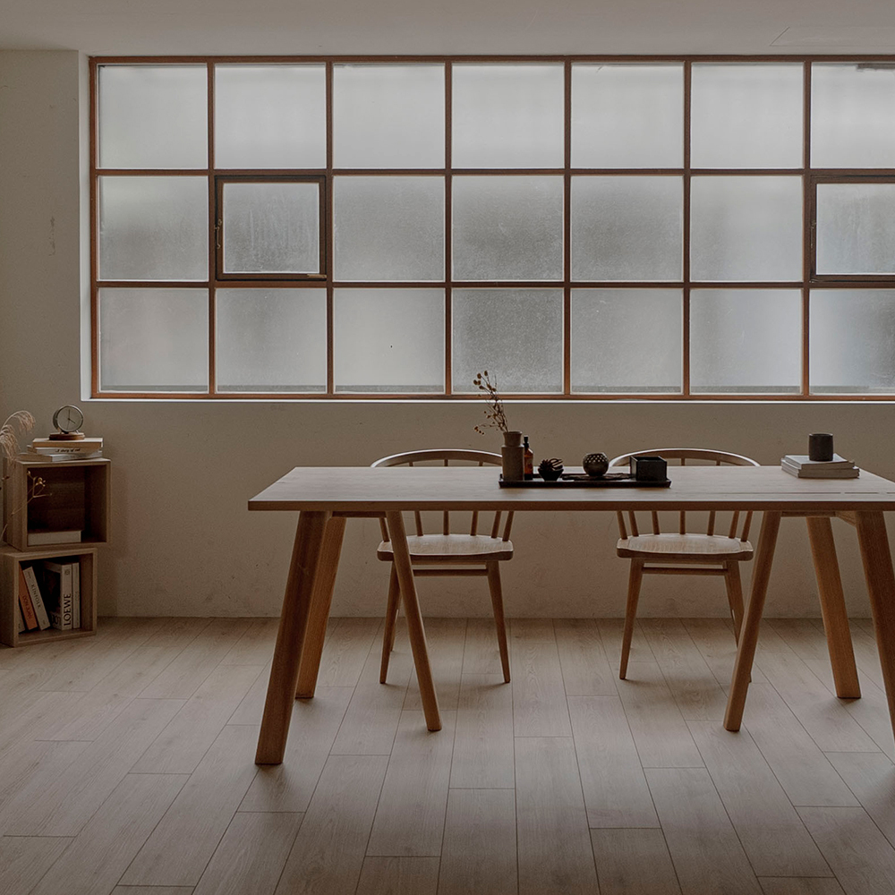 晨曦之地 Sunlit Field｜暖棕色木紋地板