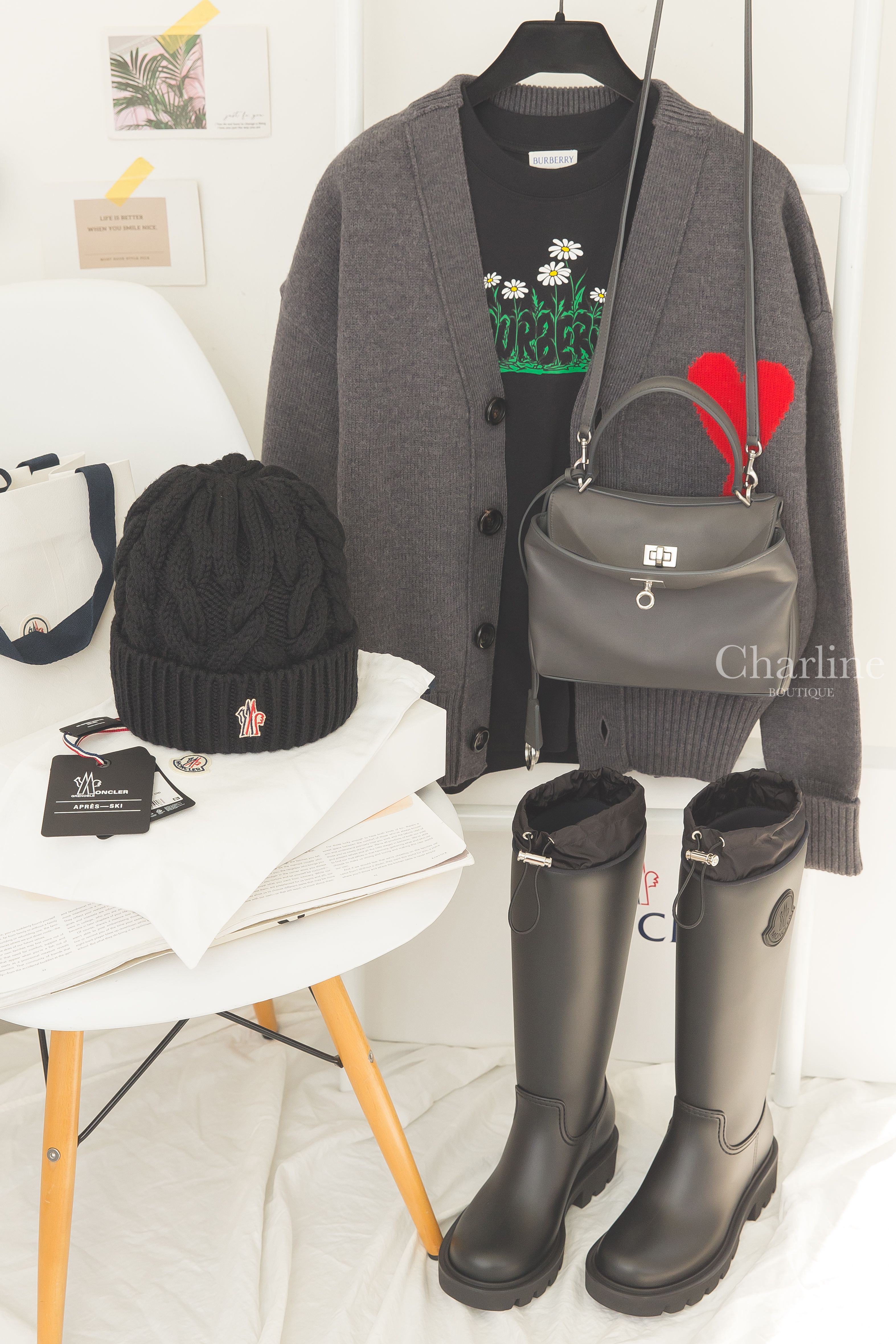Moncler 黑色刺繡Logo羊毛麻花針織毛帽,Moncler 黑色橡膠側邊Logo束口高筒雨靴,Balenciaga Rodeo 灰色銀釦迷你包,Burberry 黑色綠葉Logo小雛菊印花短袖棉T-Charline Boutique 精品代購