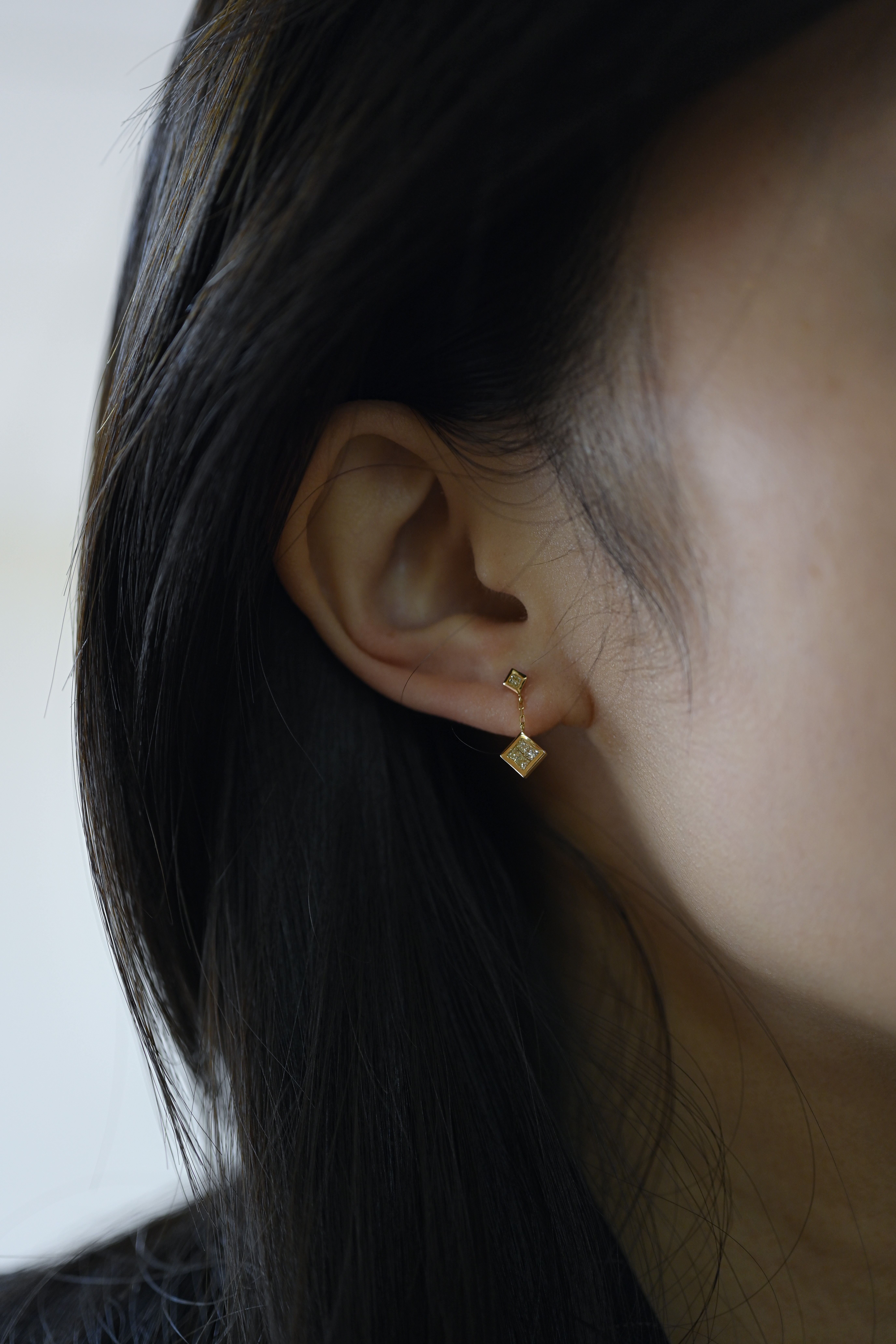 18K Piazza Diamond Earring
