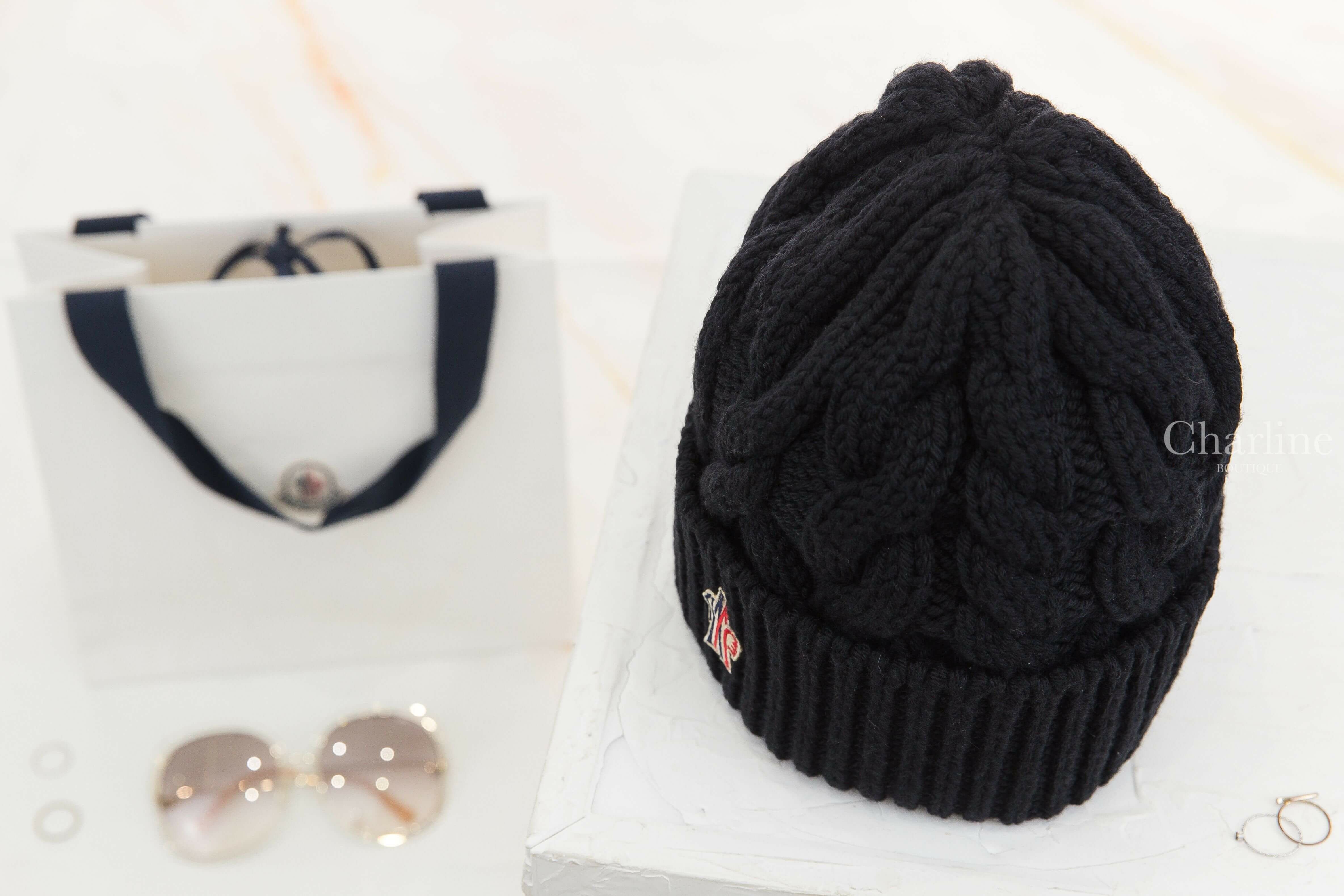 Moncler Wool Beanie 黑色刺繡Logo羊毛麻花針織毛帽-Charline Boutique 精品代購