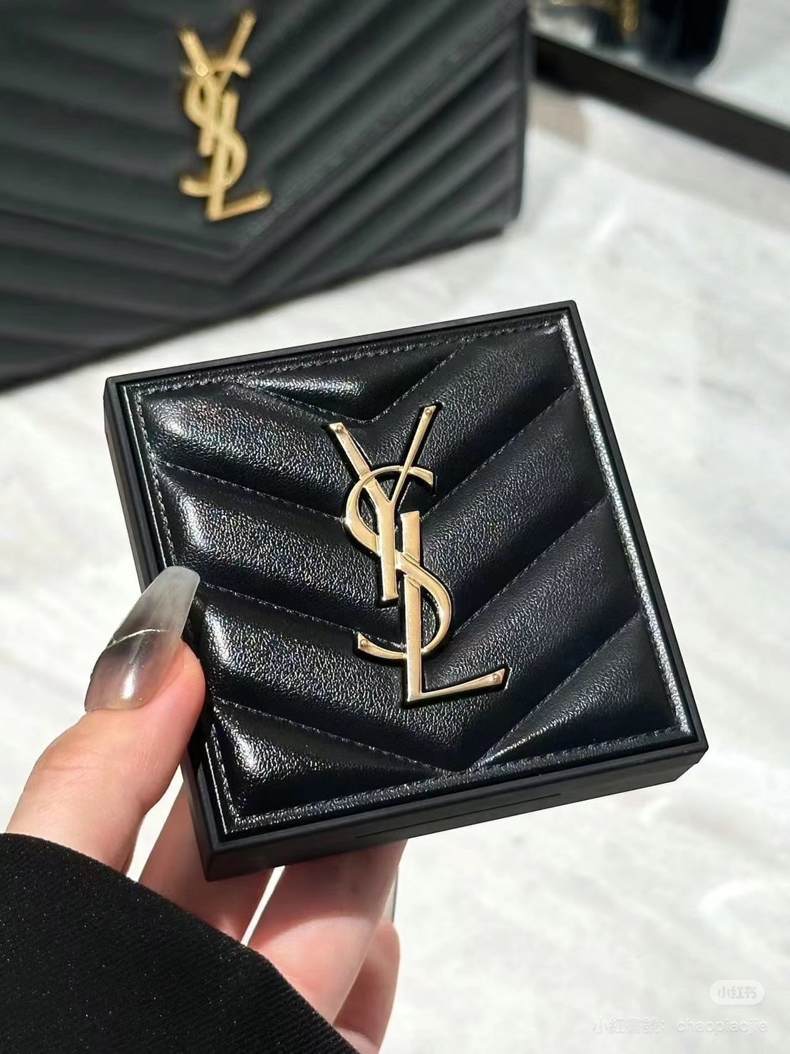 YSL 恆久完美柔霧蜜粉餅