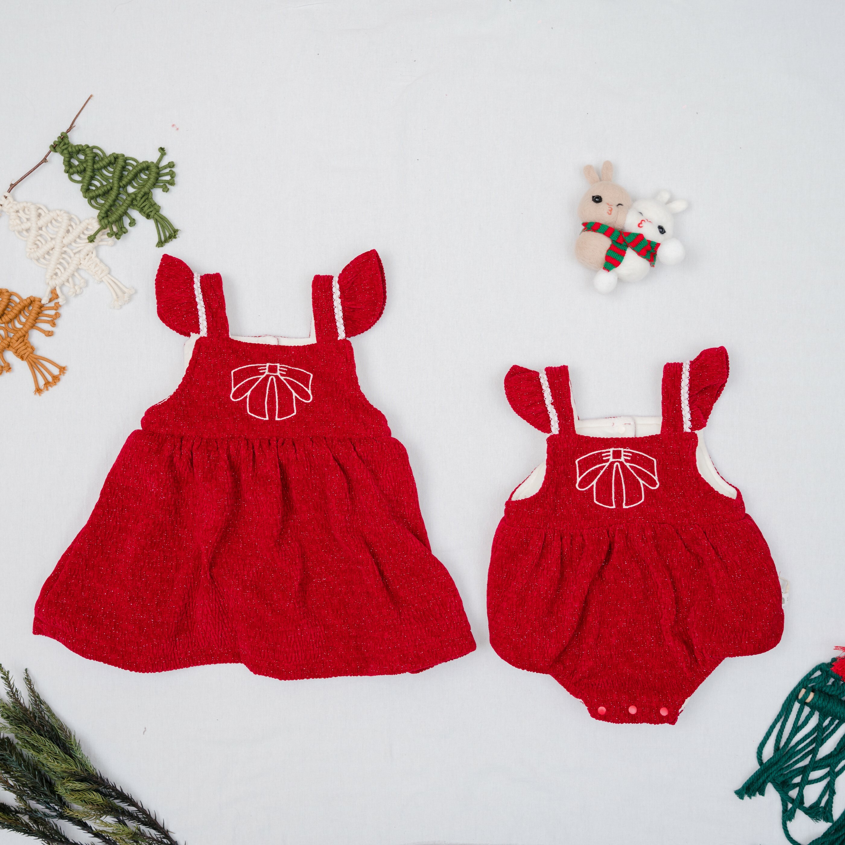 紅蝴蝶結姐妹款包屁衣/洋裝 正面