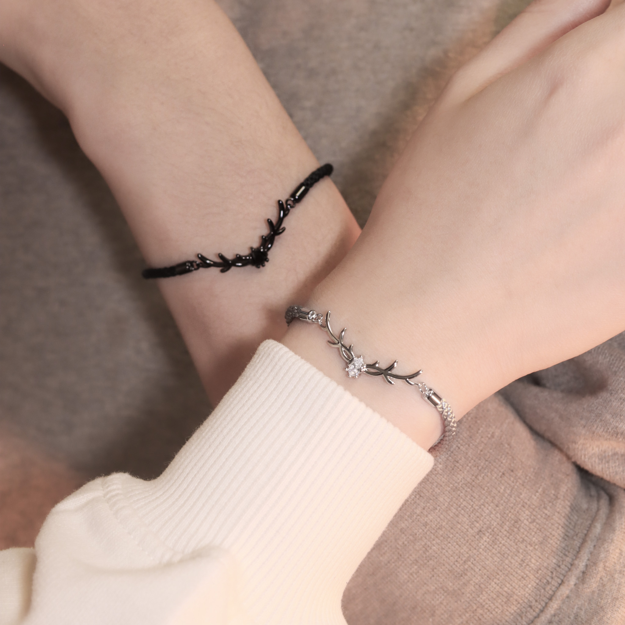 | 925純銀・白金 | 心動觸覺情侶手繩 （男款 /女款） | BR1193 |