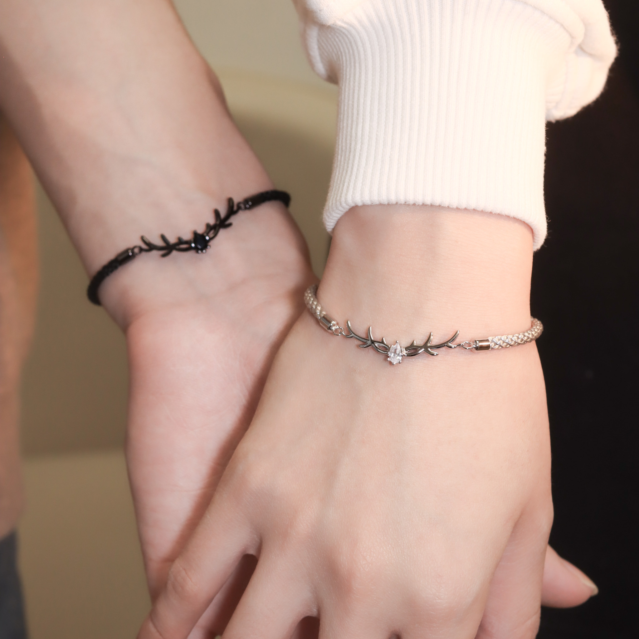 | 925純銀・白金 | 心動觸覺情侶手繩 （男款 /女款） | BR1193 |