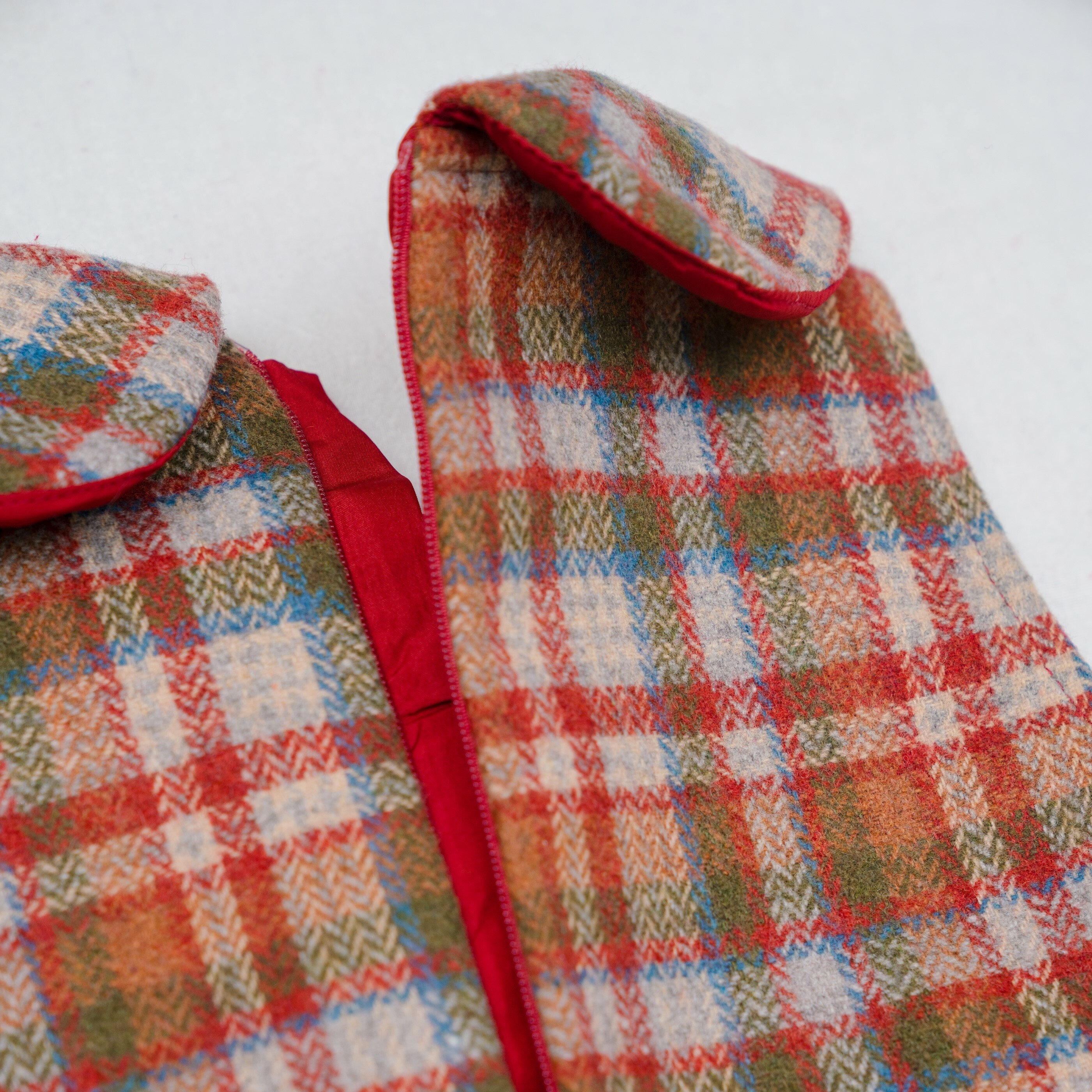 質感娃娃領格紋連身裙-背面拉鍊