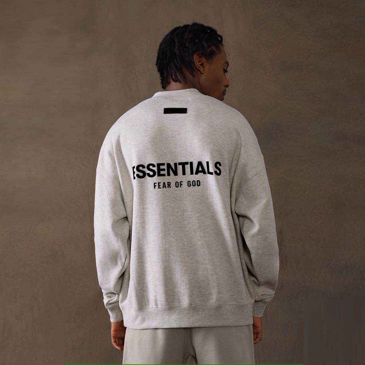 ESSENTIALS FOG FEAR OF GOD 植絨字體 內刷毛 胸口小字體 背後大字體 基本Logo 大學T 大學TEE 長袖上衣 衛衣