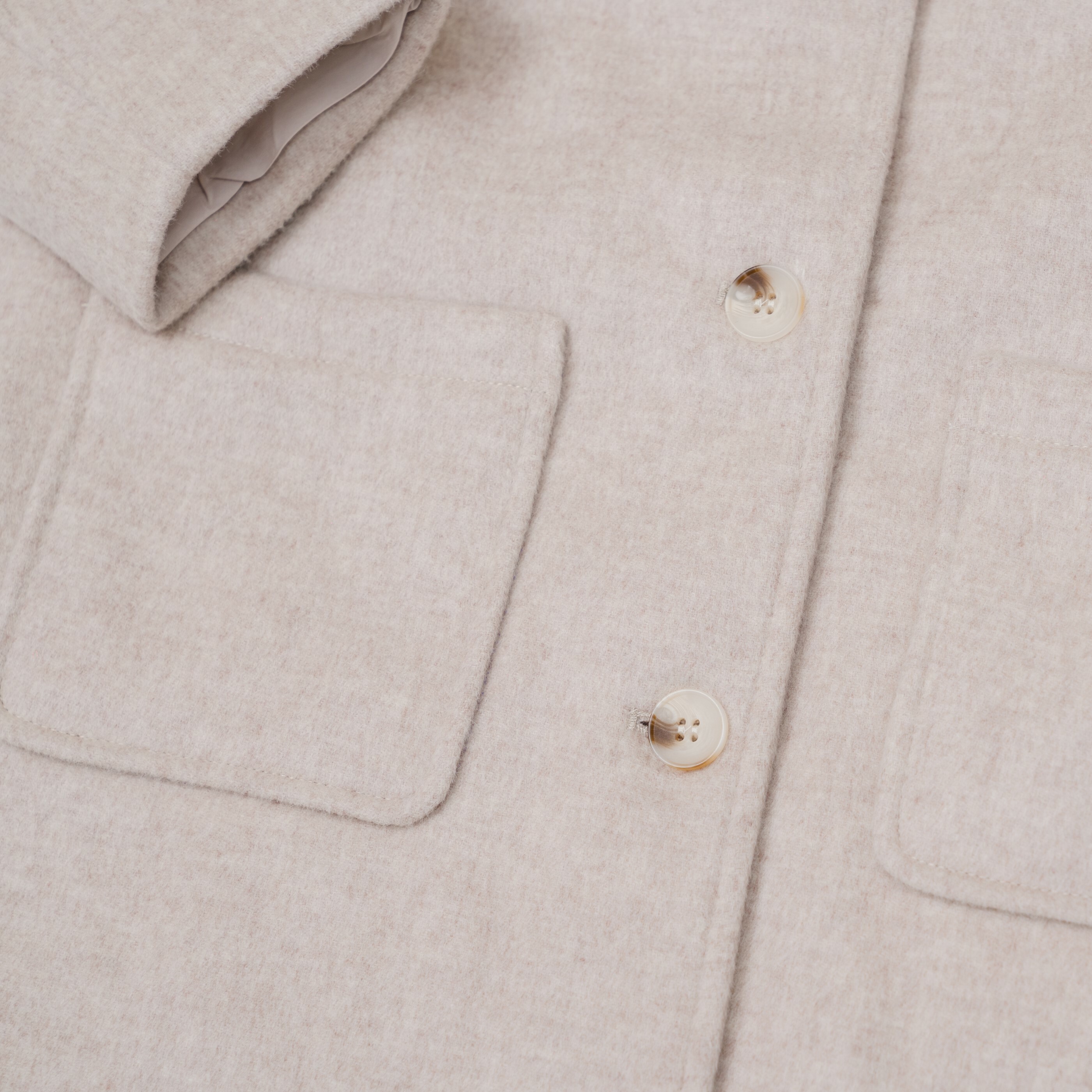 歐式氣質粉色羊毛大衣-口袋