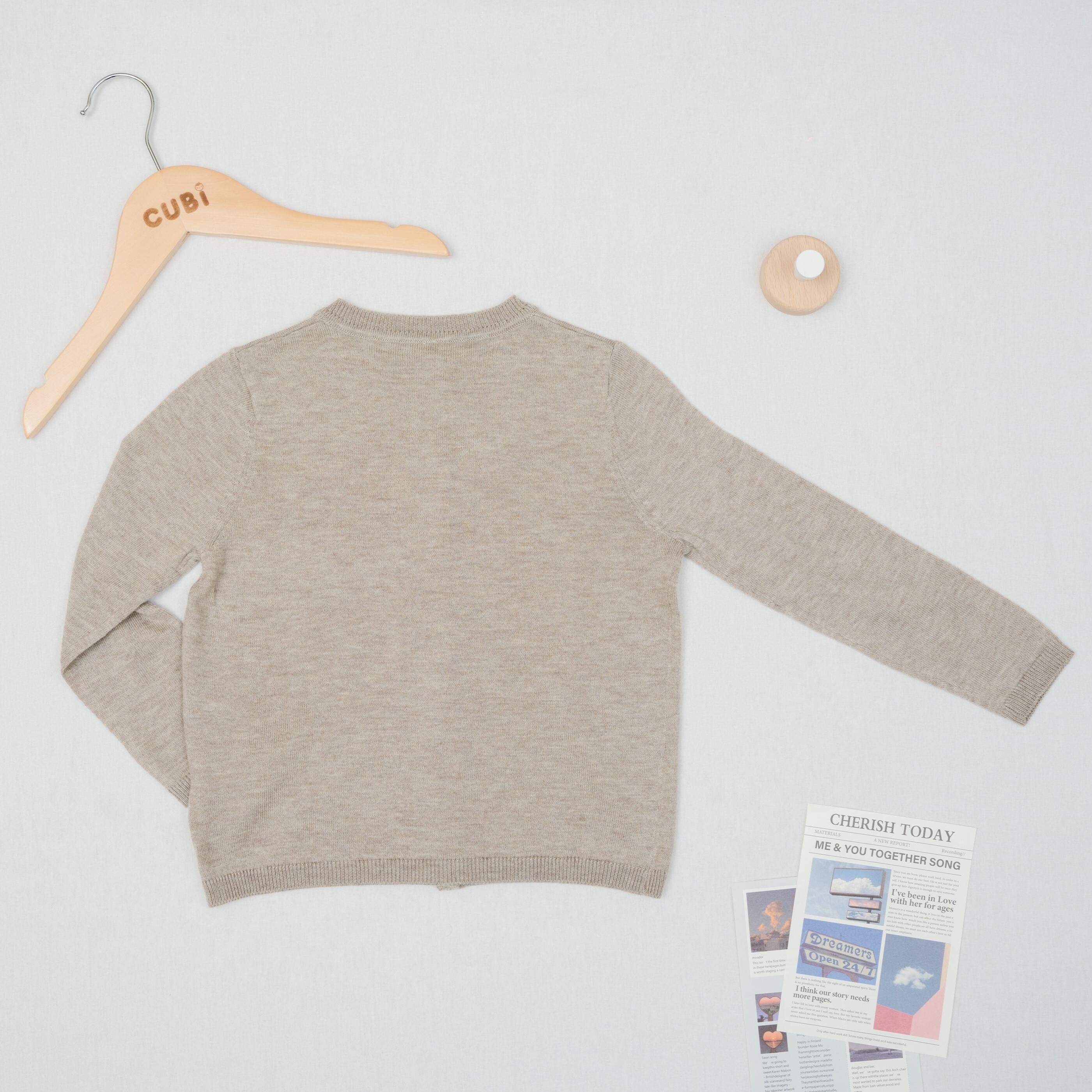 針織外搭薄上衣(駝色)-背面