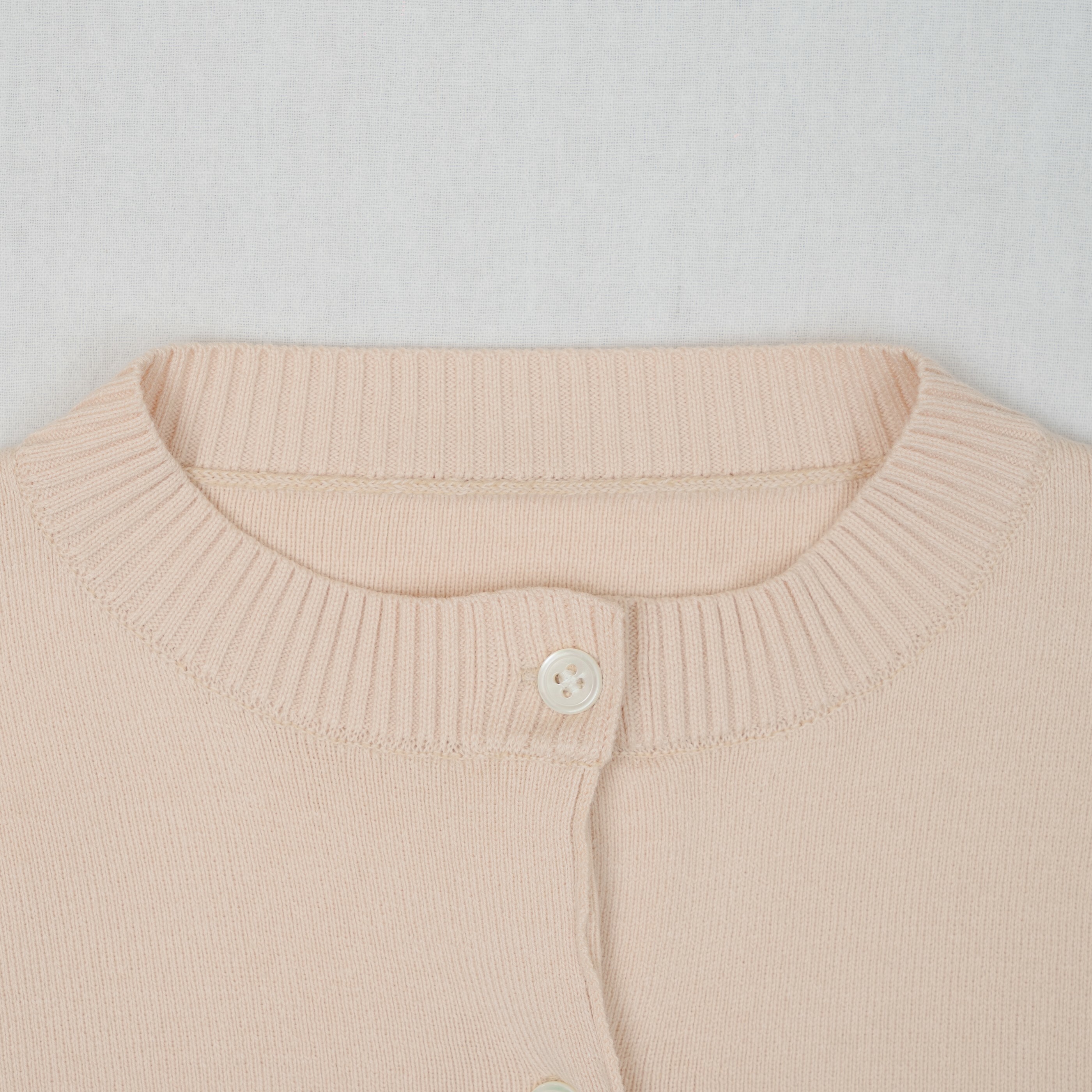 針織外搭毛衣外套(膚色）-領口